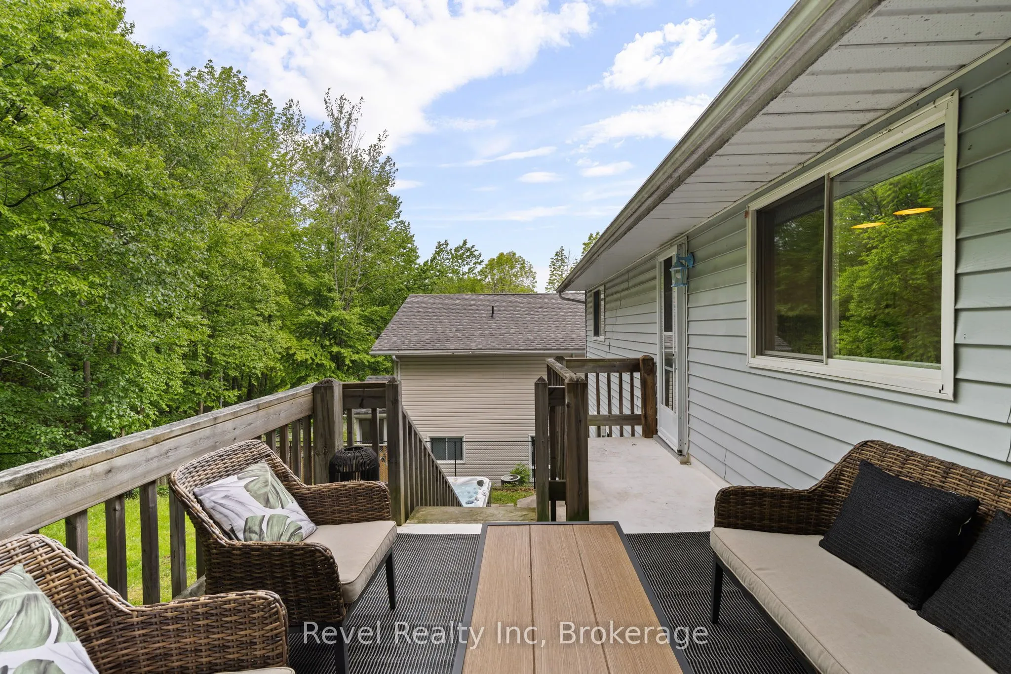 35 Macklaim Drive
