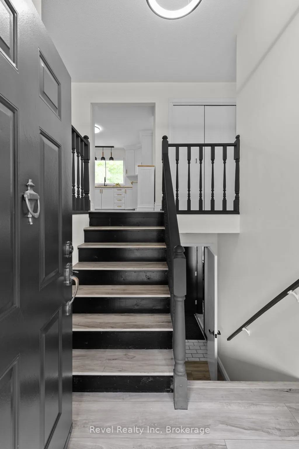 35 Macklaim Drive
