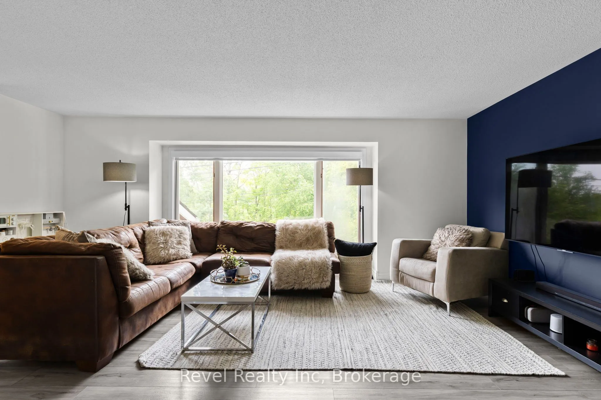 35 Macklaim Drive