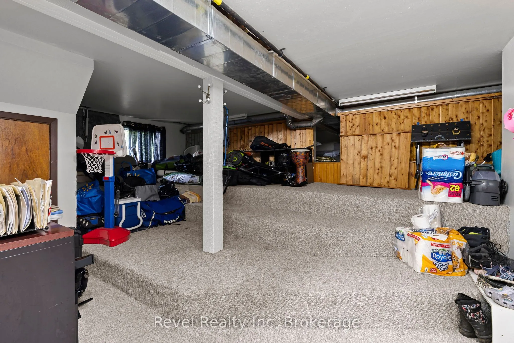 35 Macklaim Drive