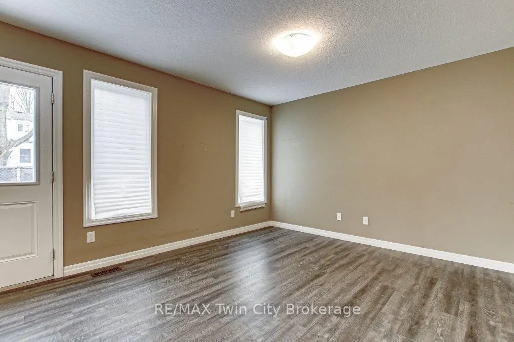 343 Huron Street, #20