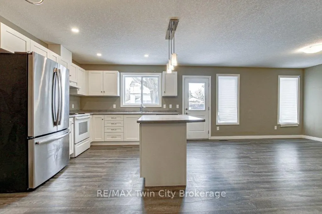 343 Huron Street, #20