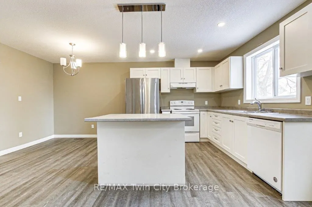 343 Huron Street, #20