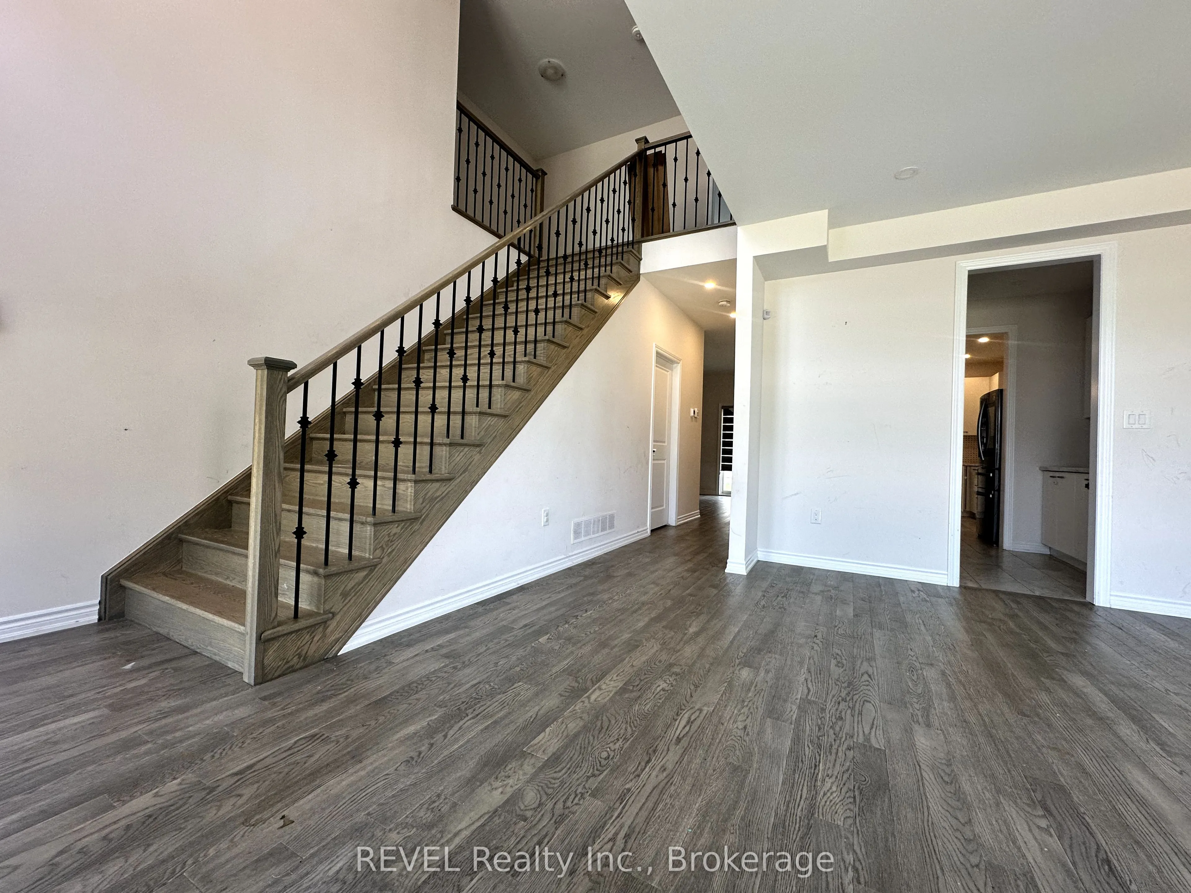 186 Mccabe Avenue