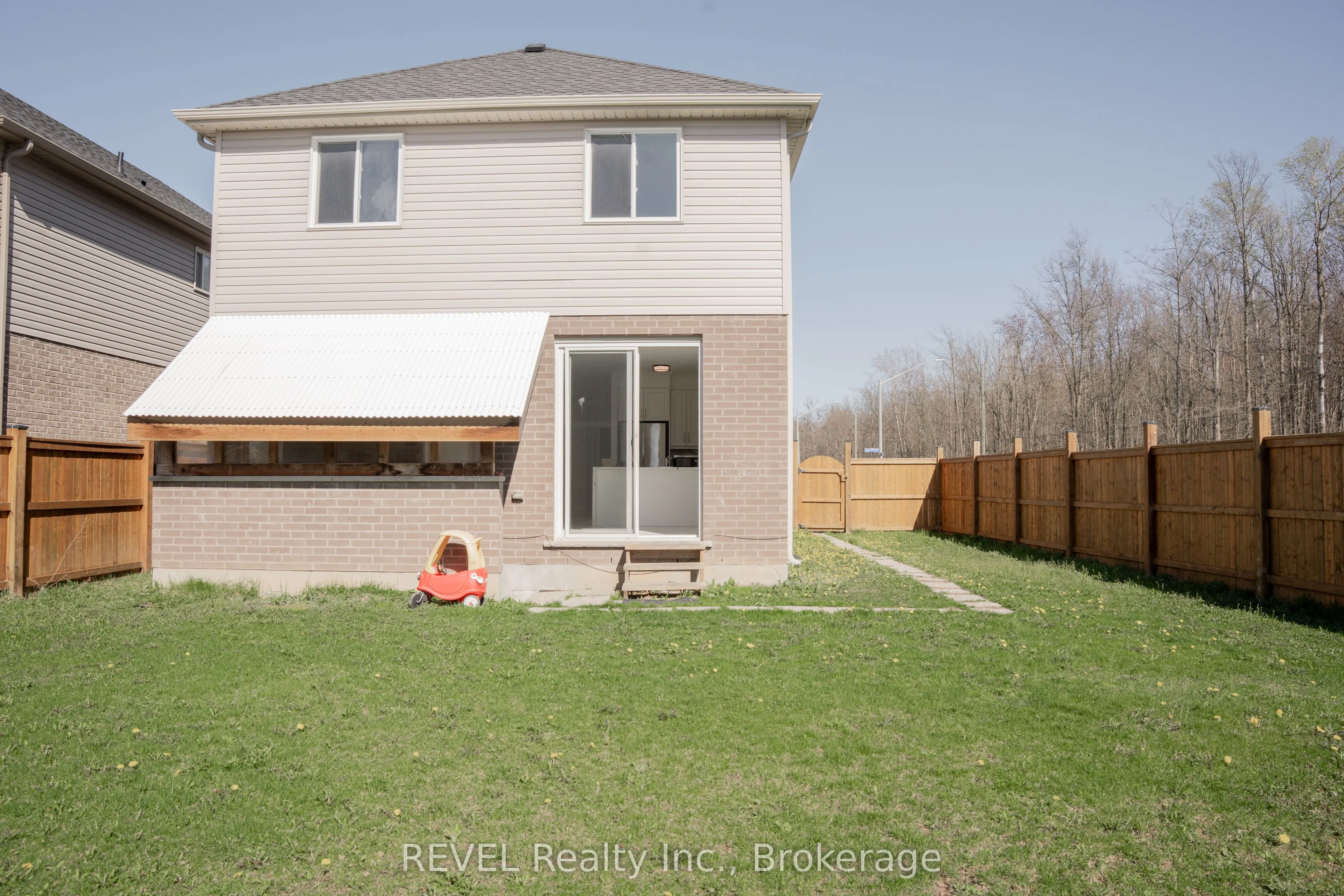 6739 Sam Iorfida Drive, #UPPER