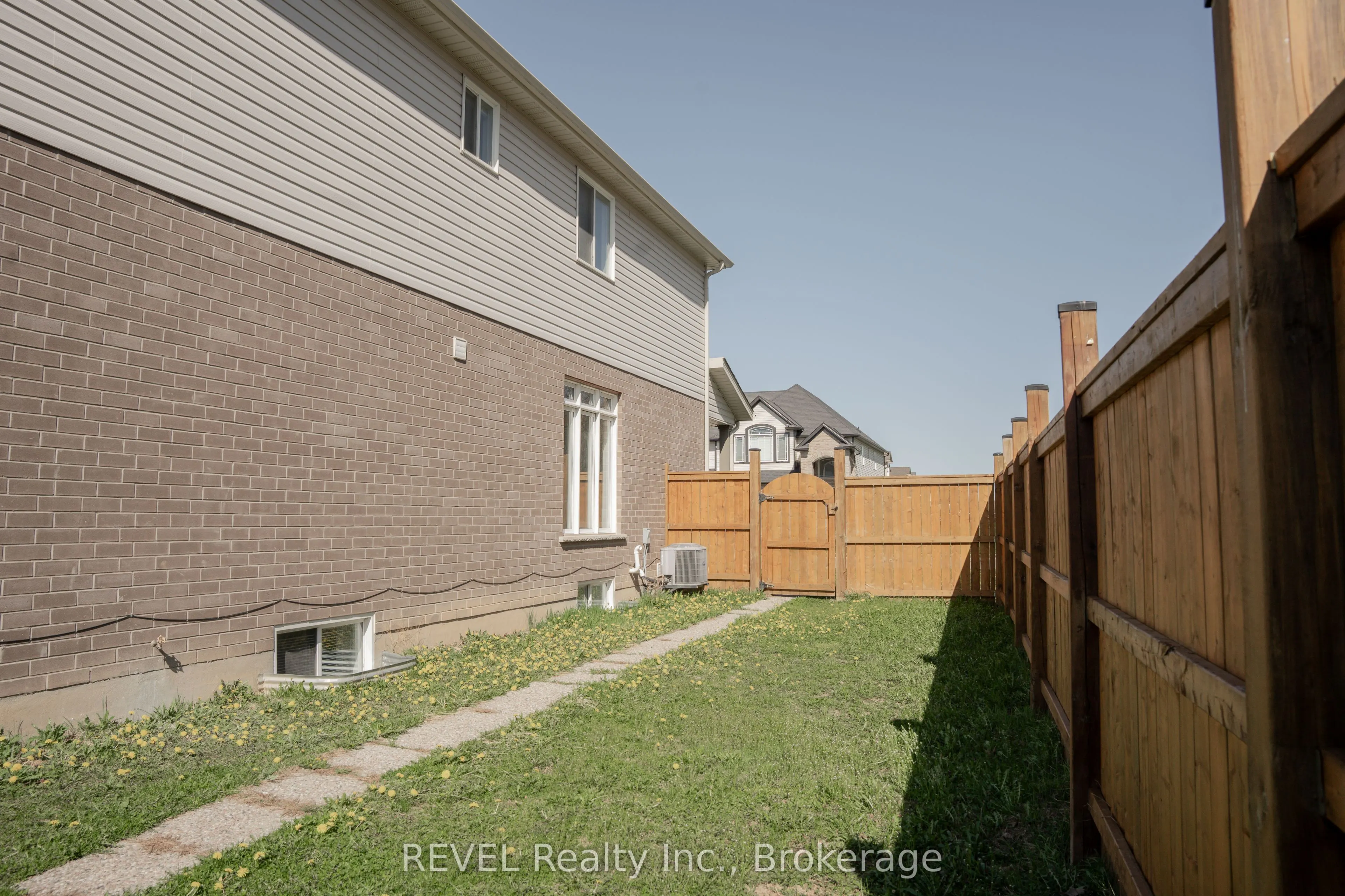 6739 Sam Iorfida Drive, #UPPER