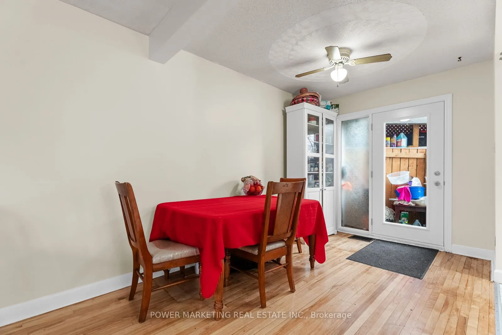 1047 Hollington Street