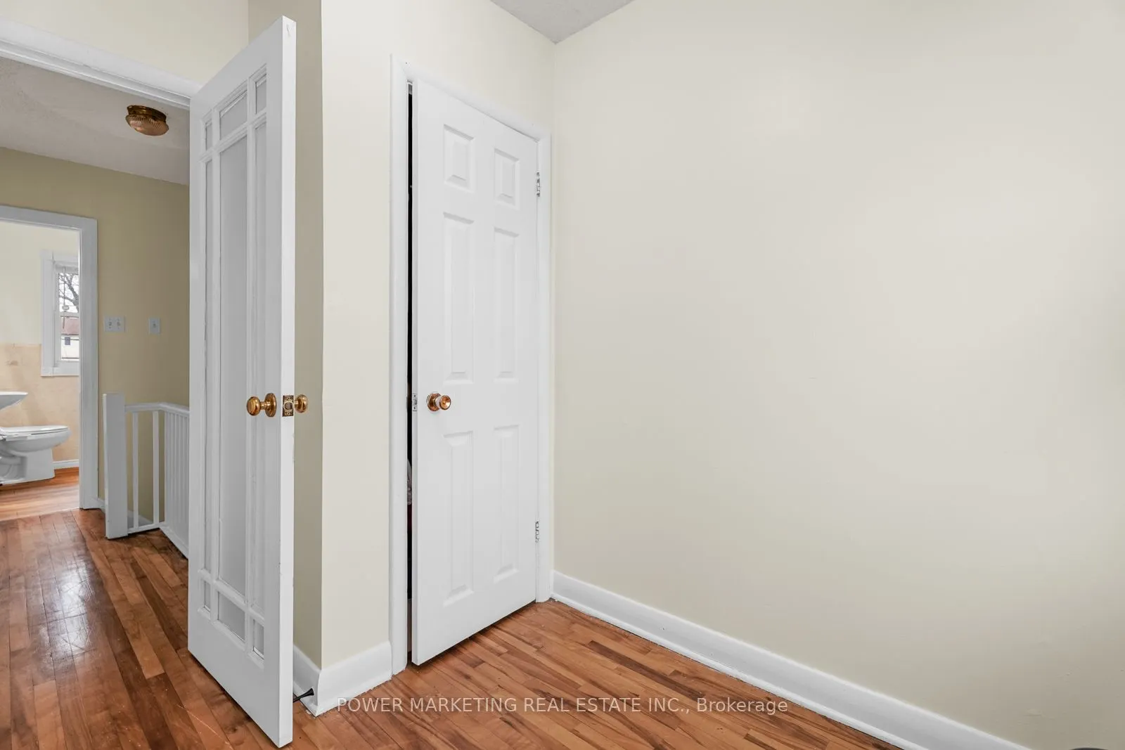 1047 Hollington Street