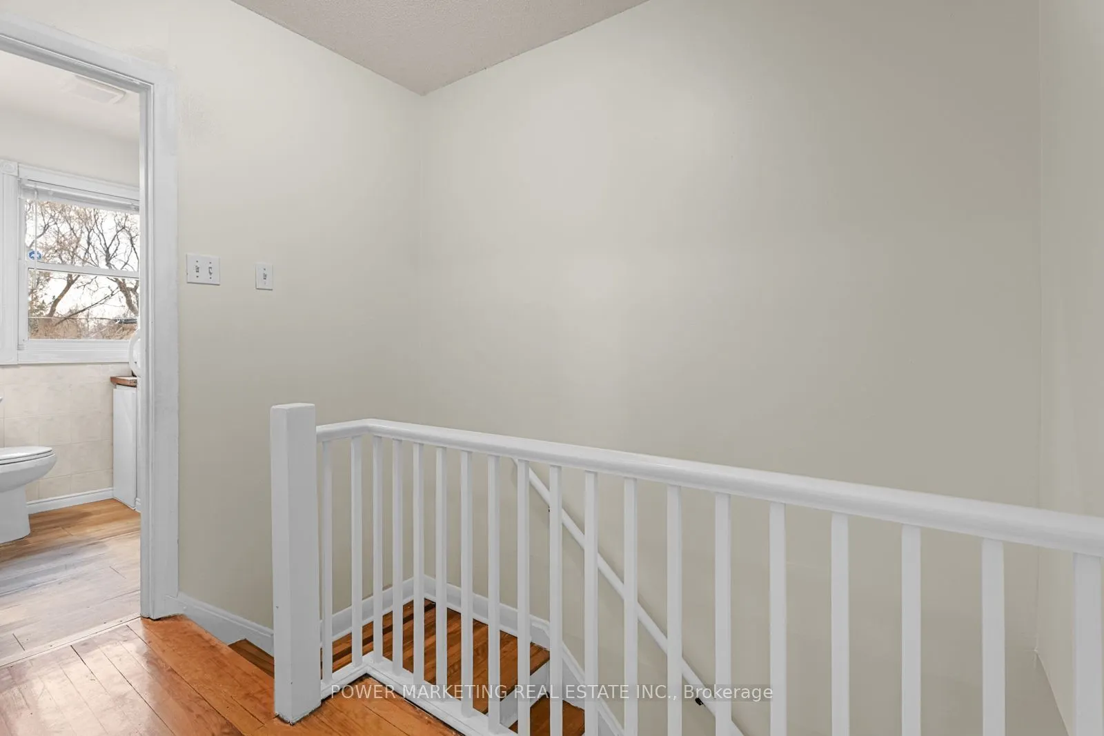 1047 Hollington Street