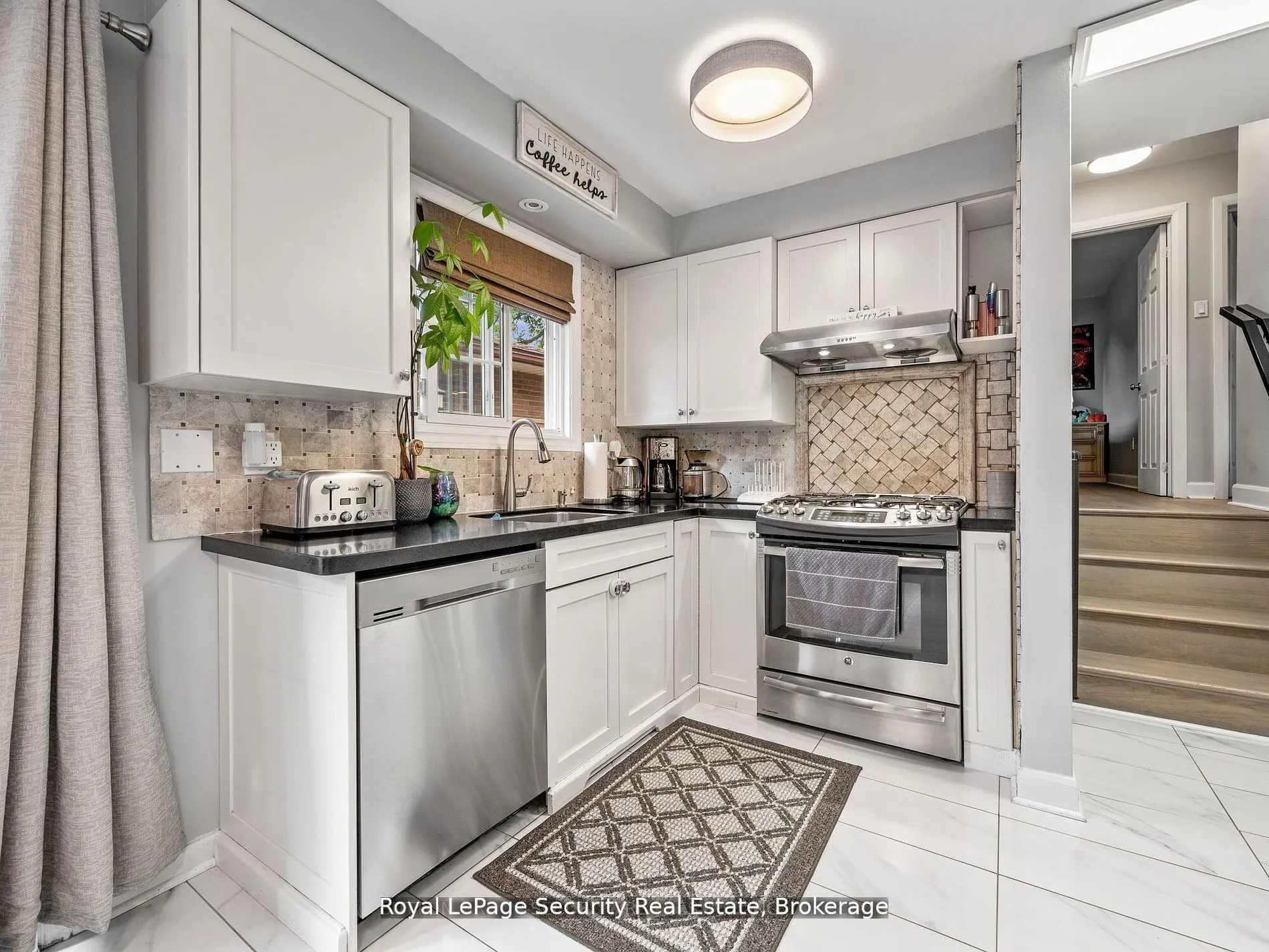 2 Maitland Avenue