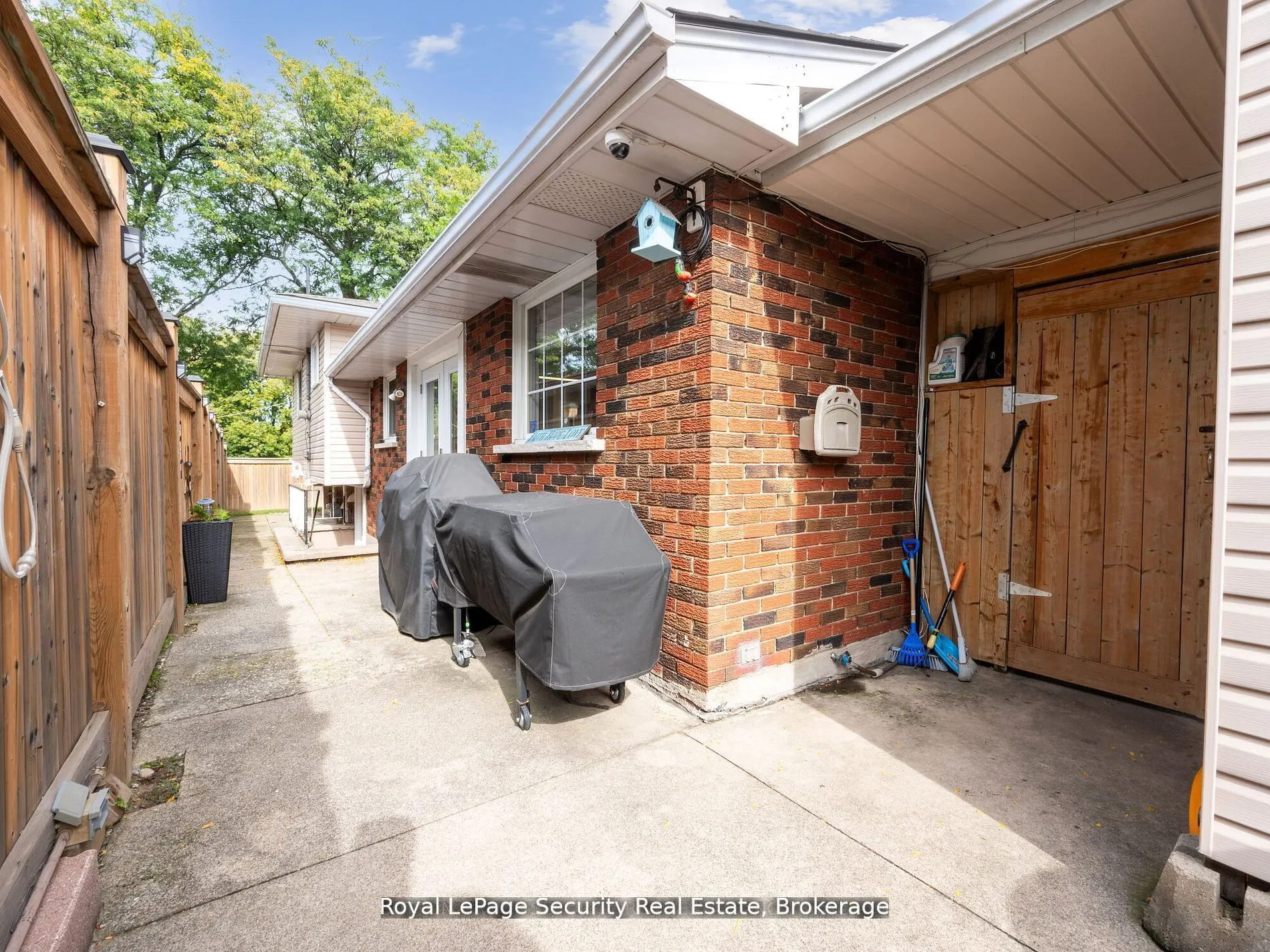 2 Maitland Avenue