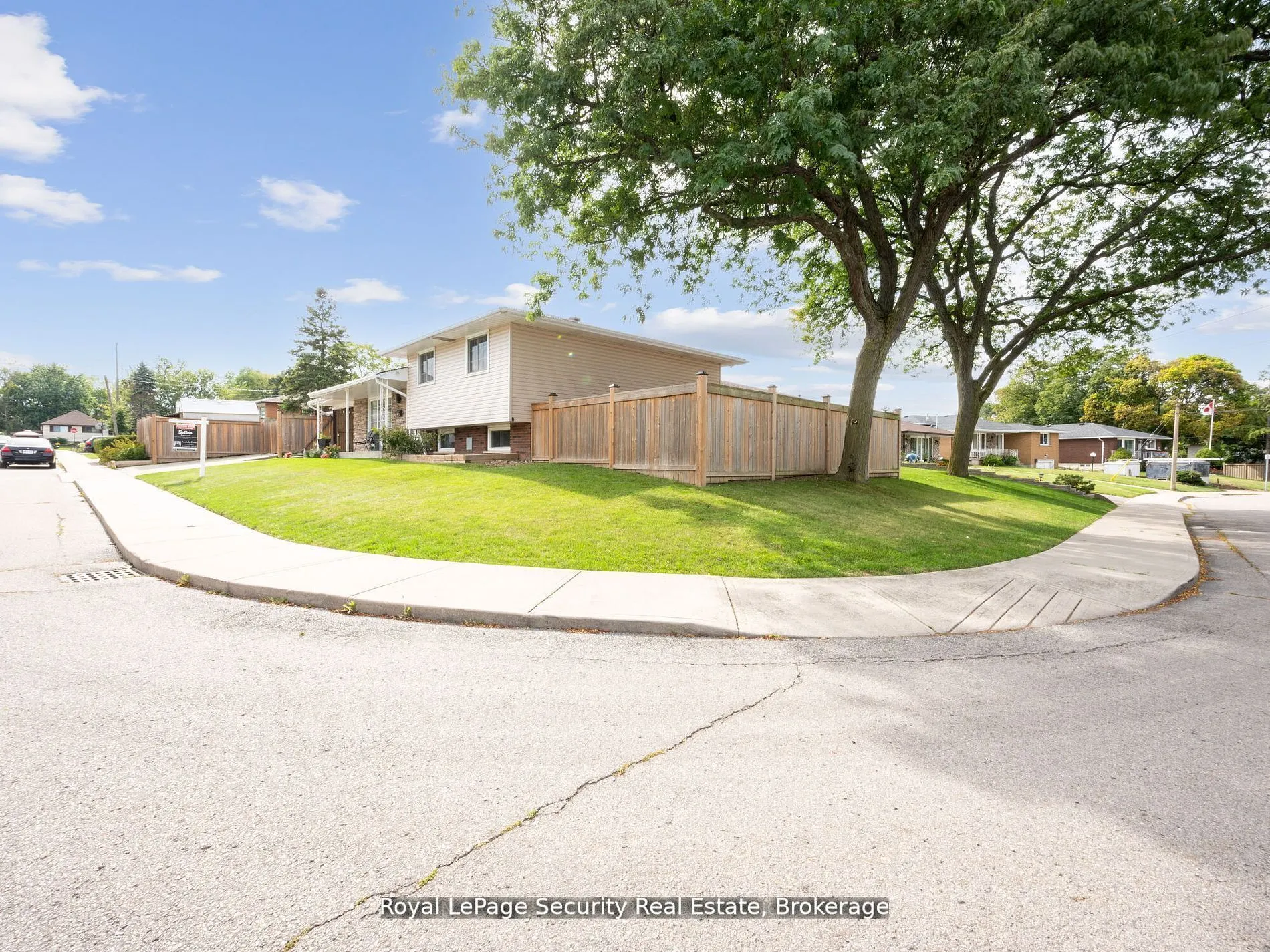 2 Maitland Avenue