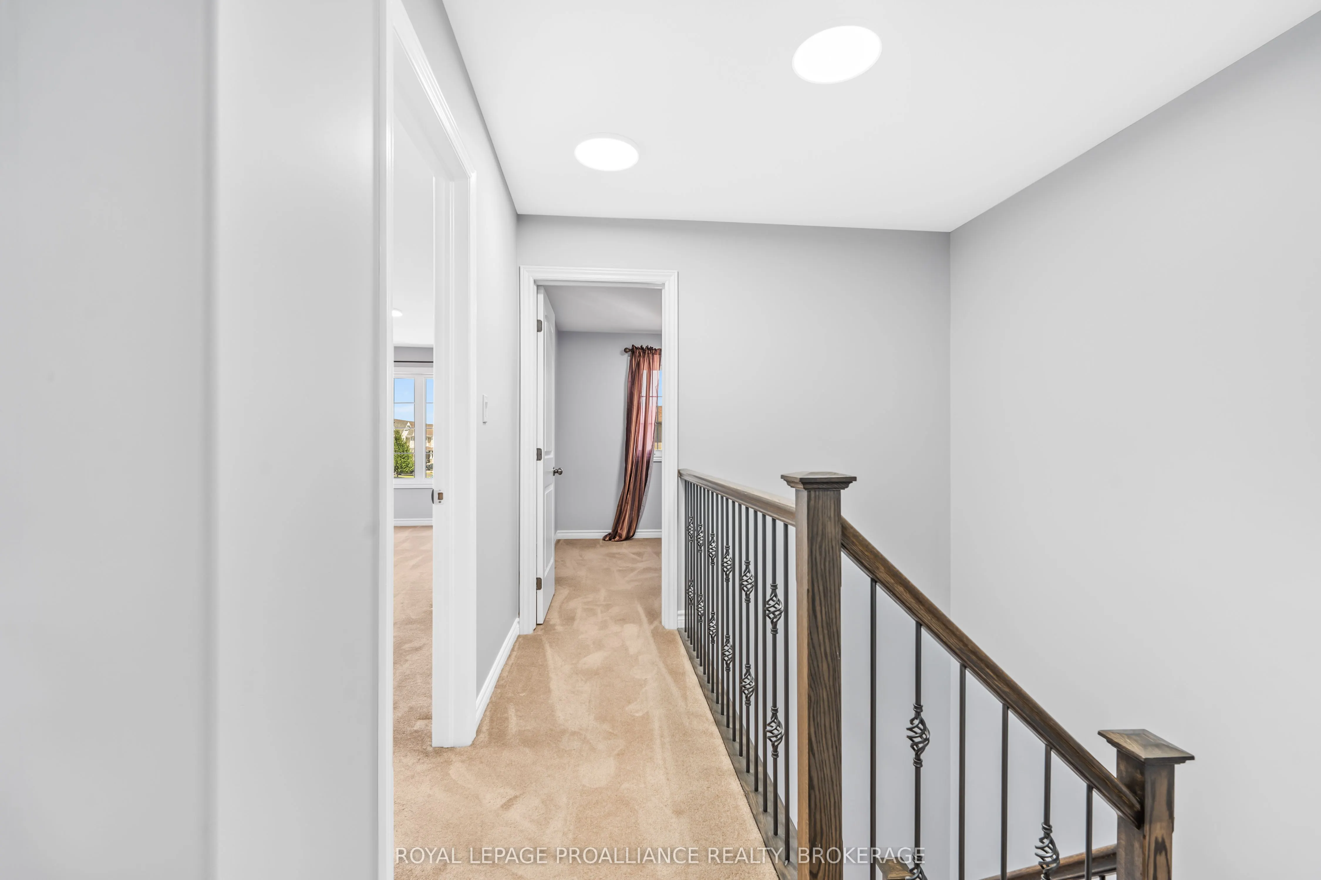 1584 Davenport Crescent