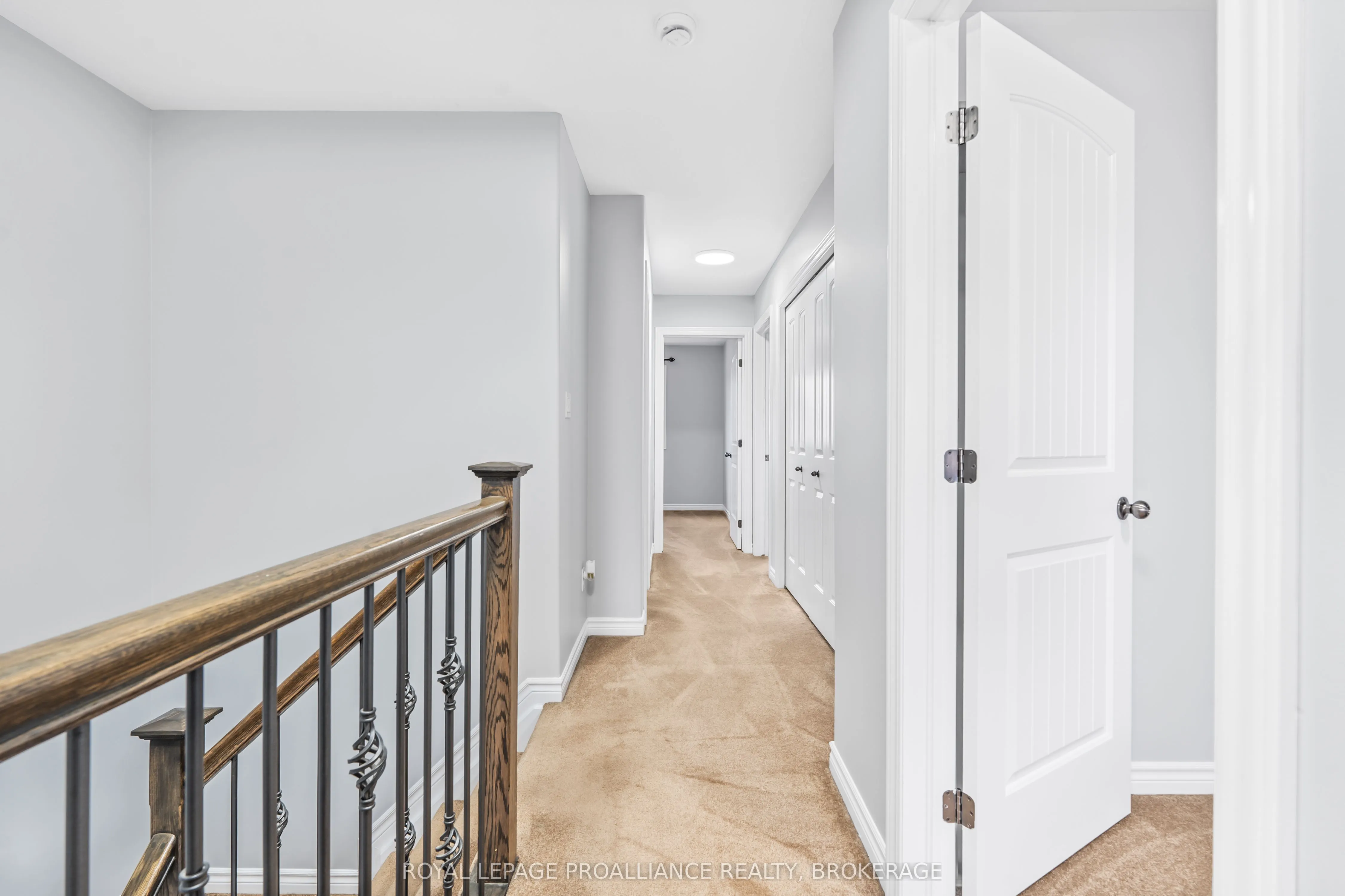 1584 Davenport Crescent