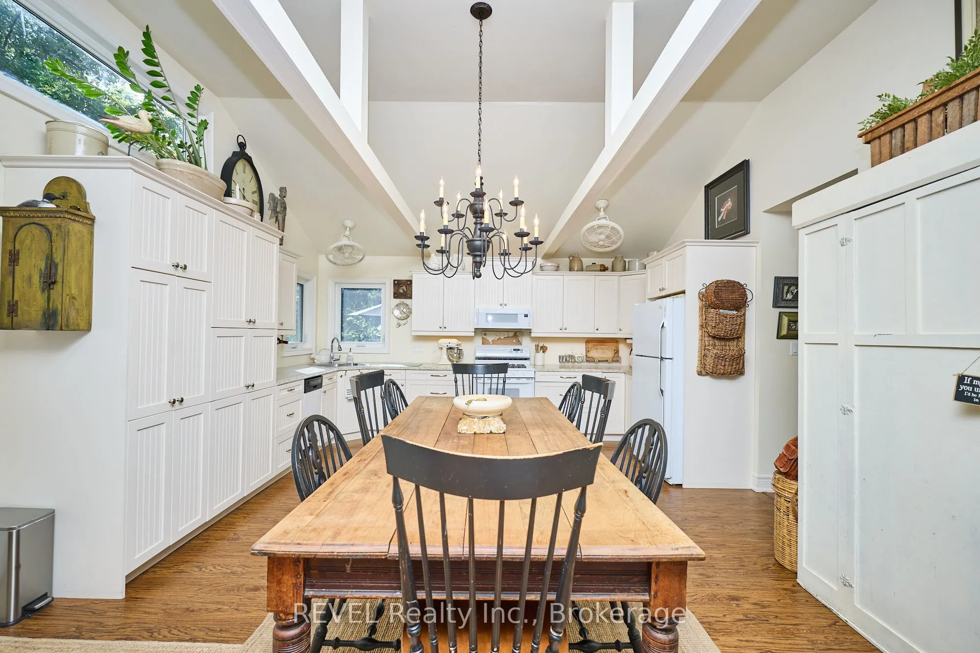 2890 Colony Road