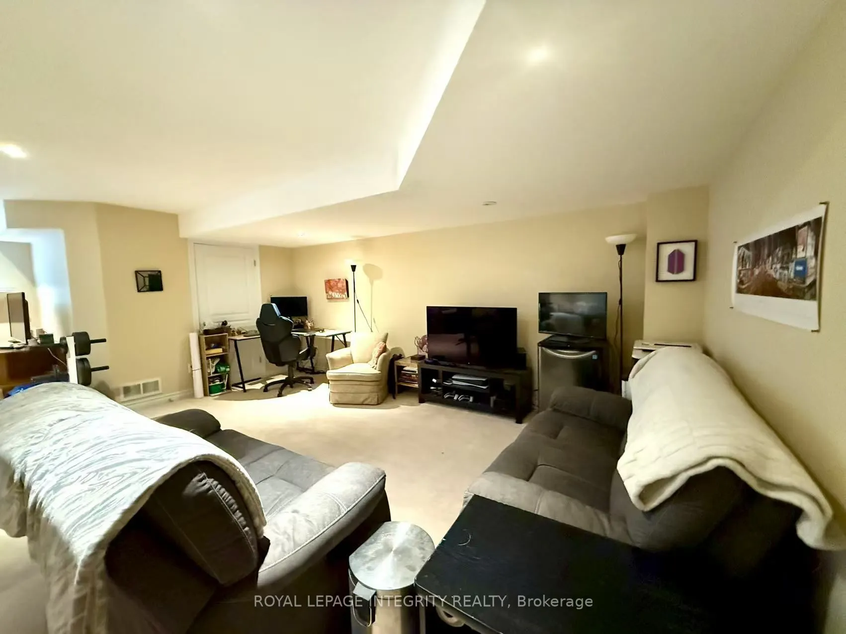 1029 Ottenbrite Crescent