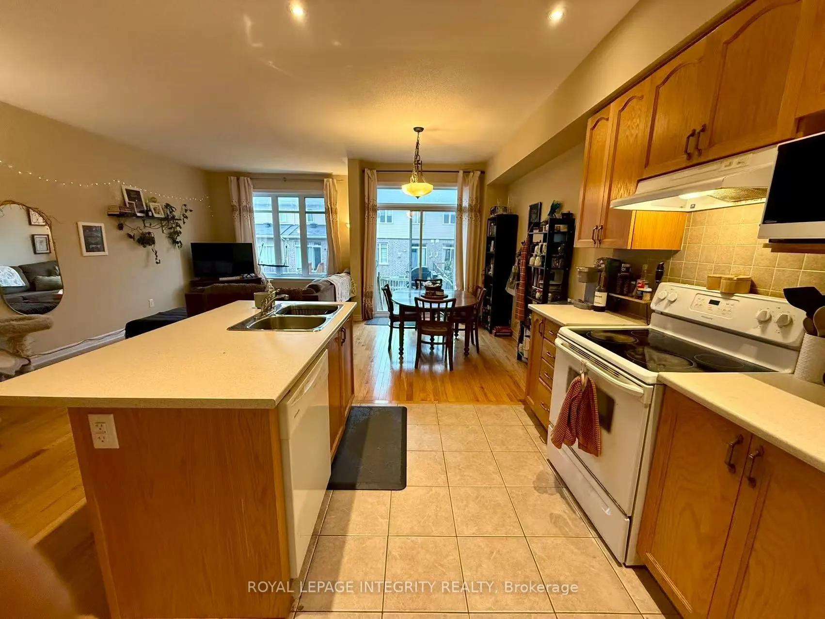 1029 Ottenbrite Crescent