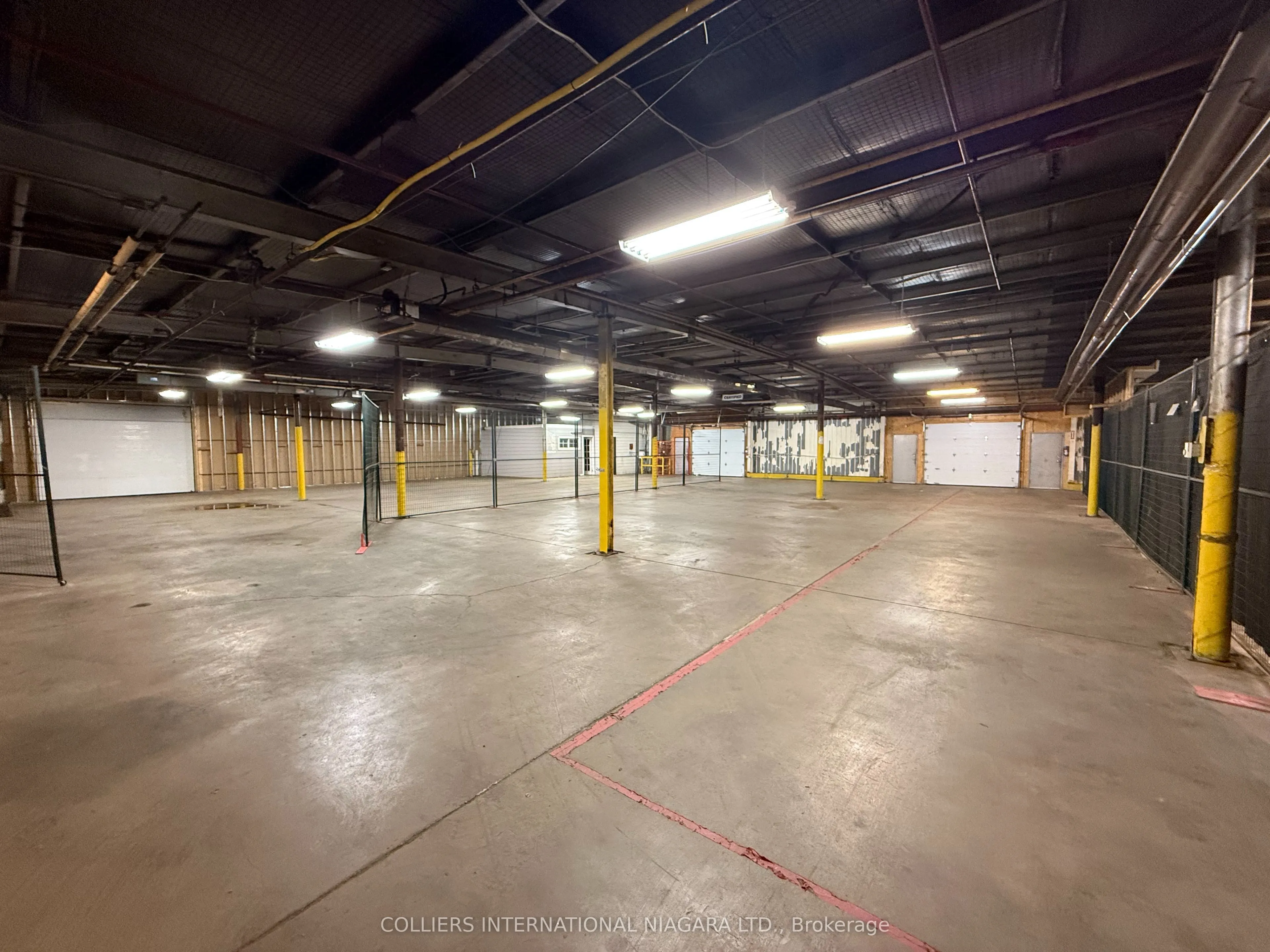 120 WELLINGTON Street N, #2