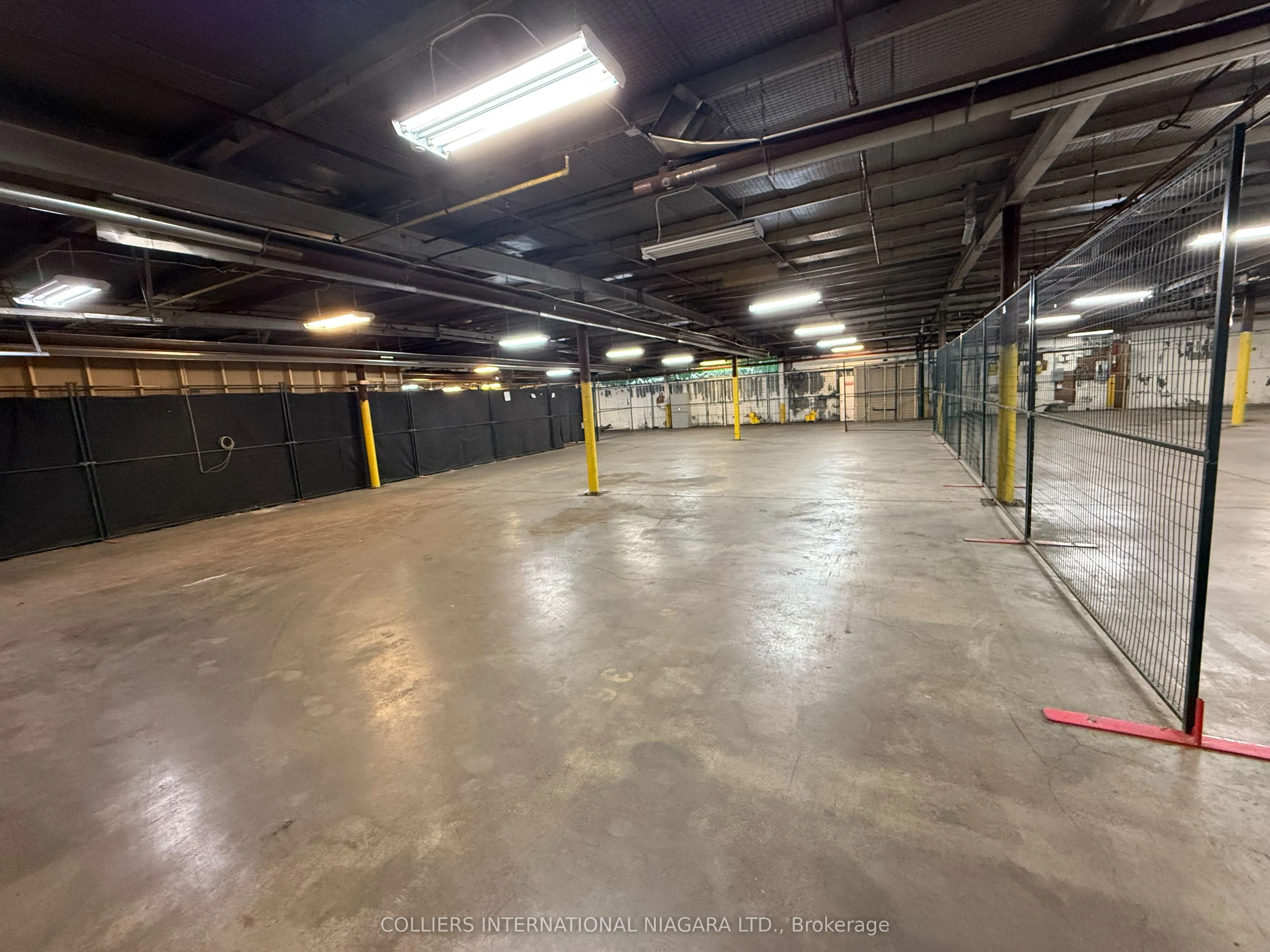 120 WELLINGTON Street N, #2