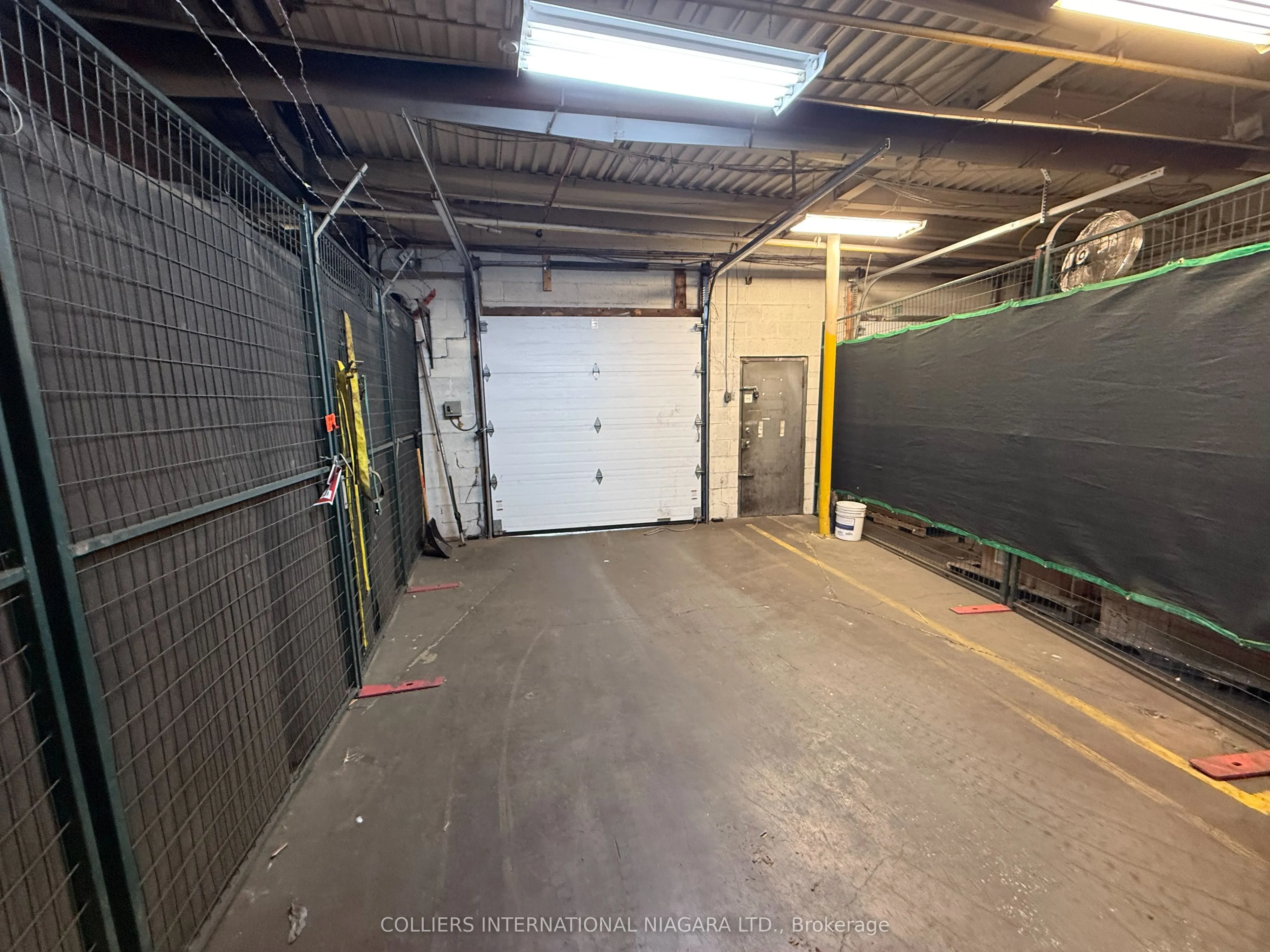 120 WELLINGTON Street N, #2