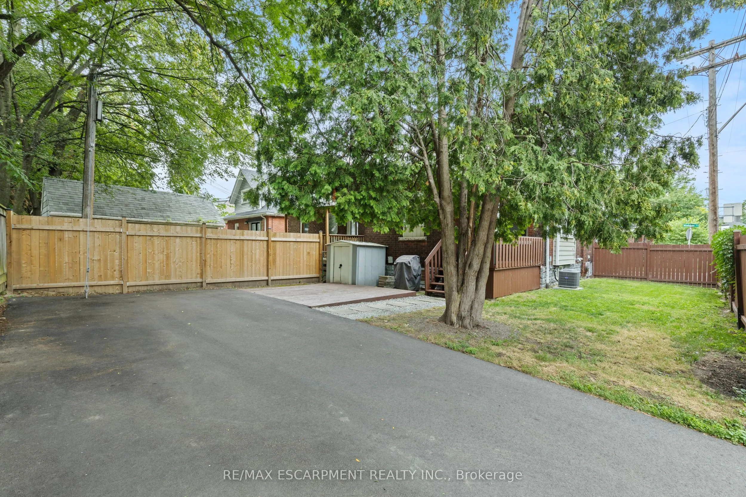 32 Webber Avenue