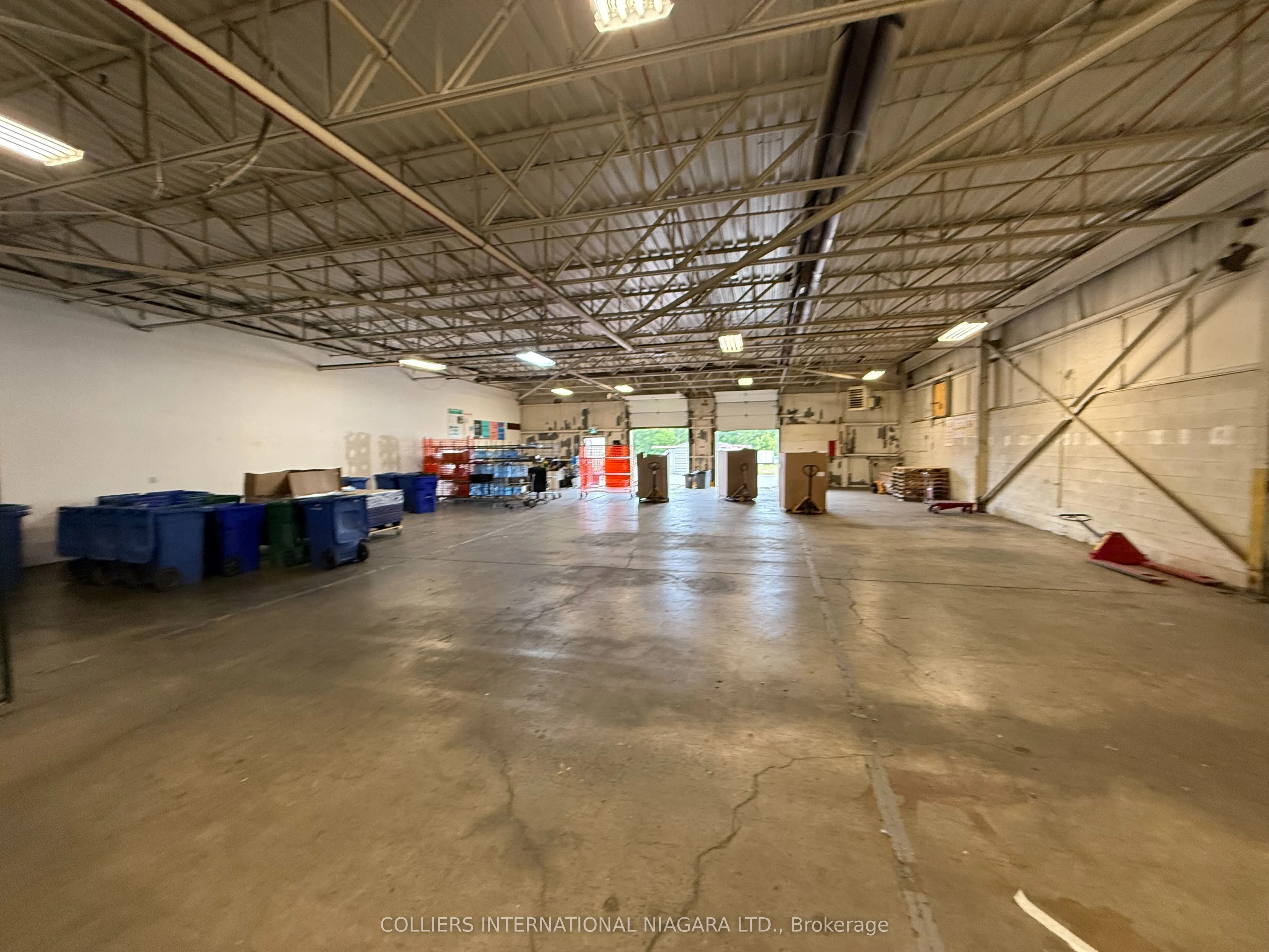 120 WELLINGTON Street N, #5