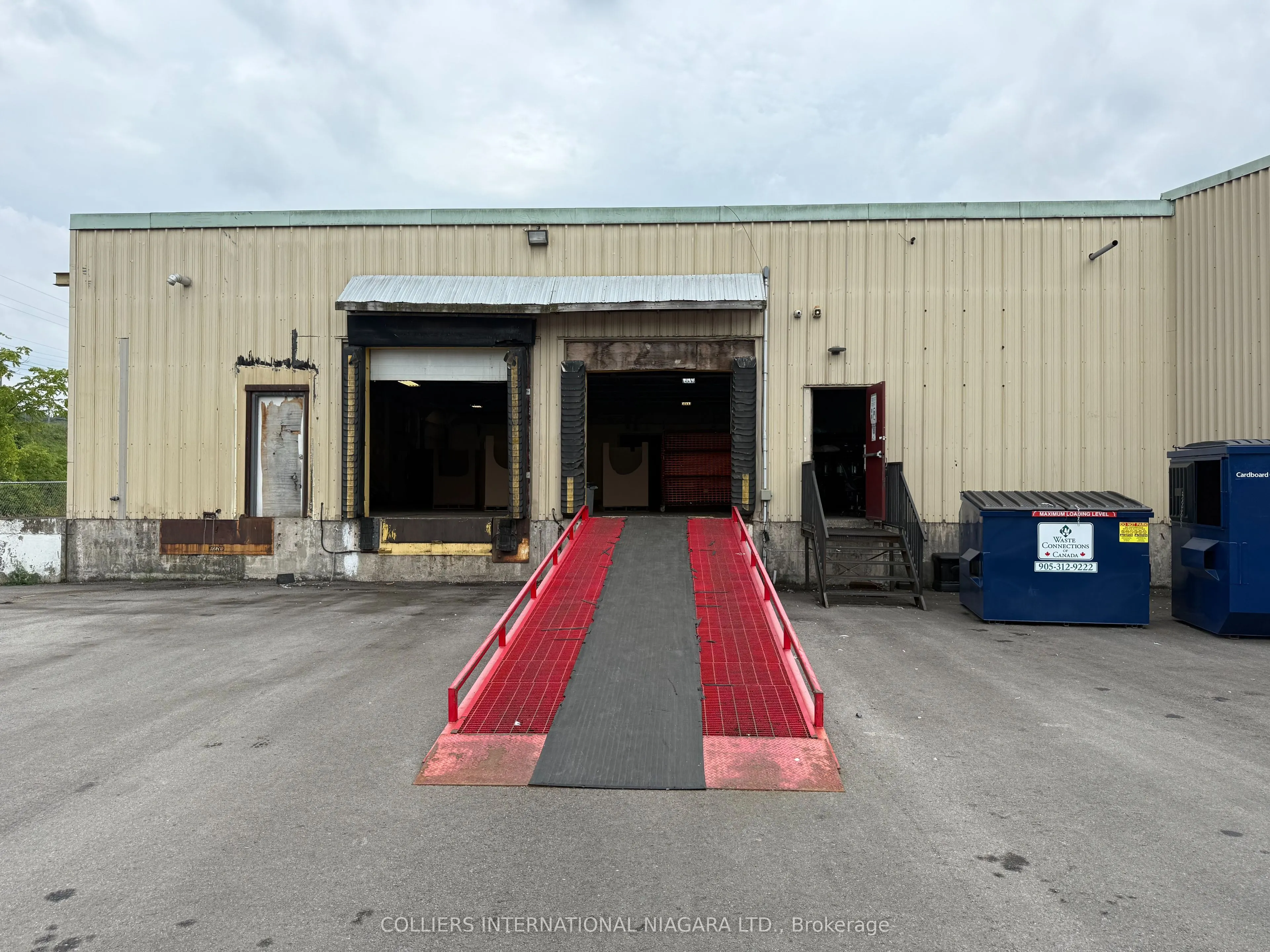 120 WELLINGTON Street N, #5