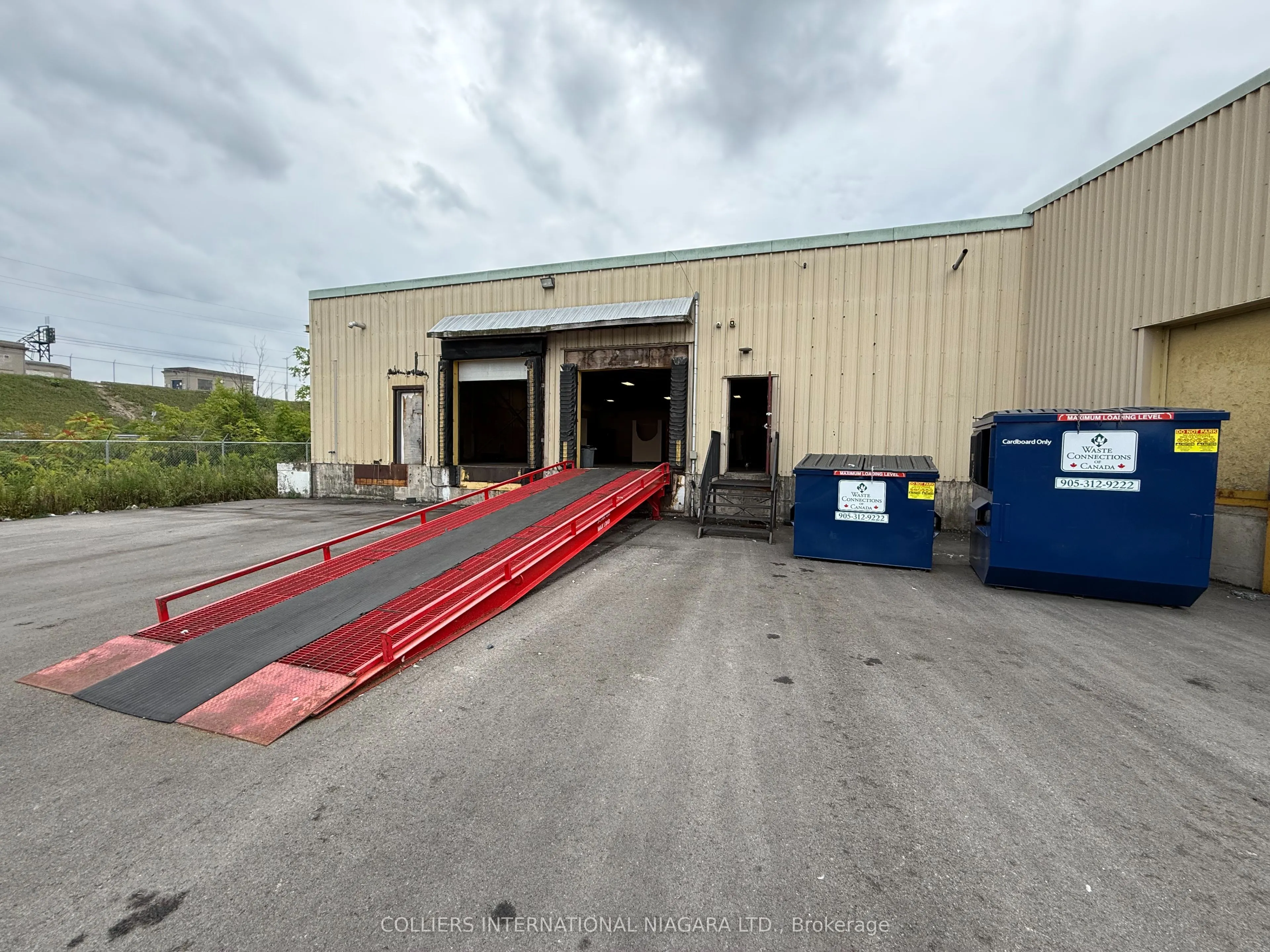 120 WELLINGTON Street N, #5