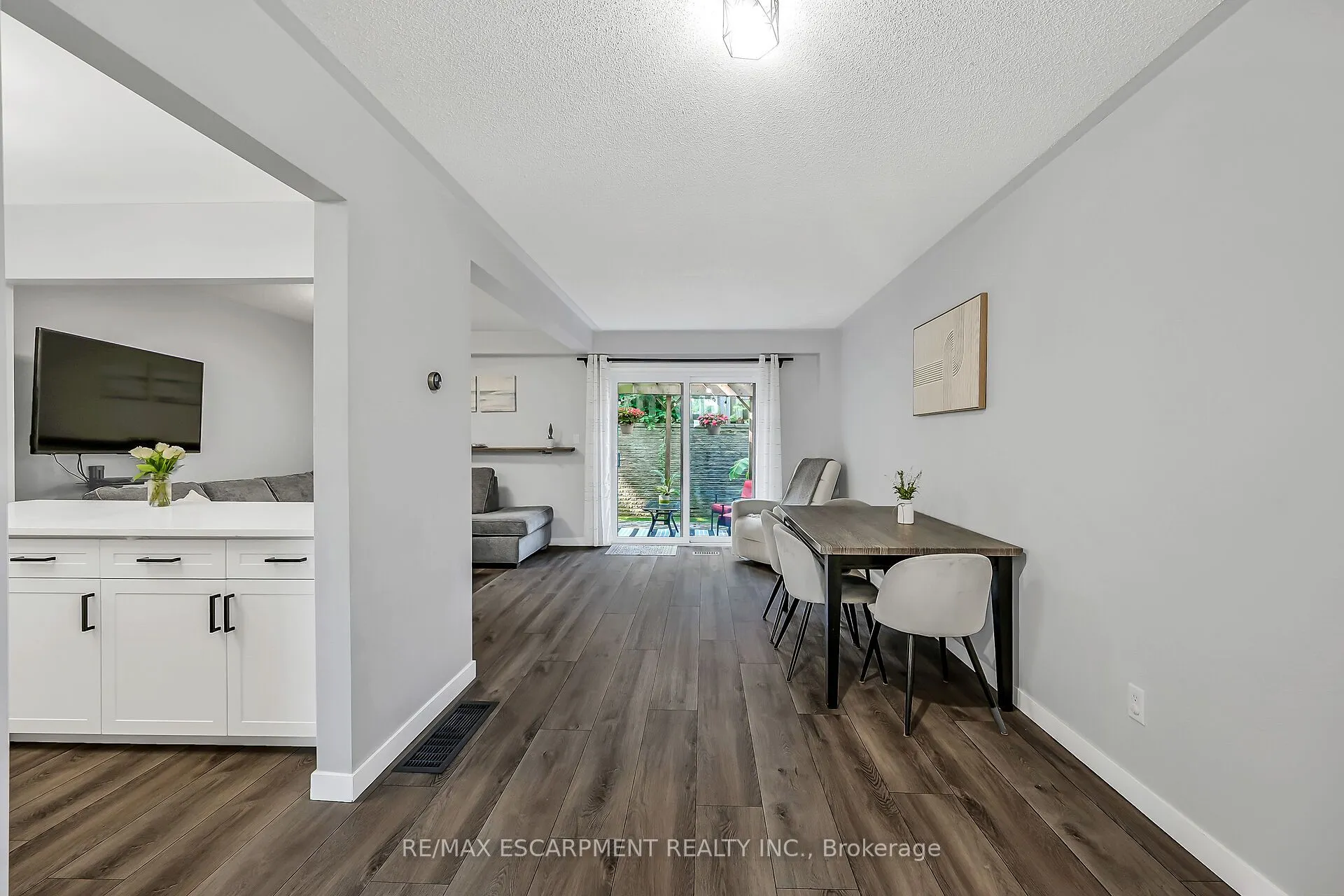 54 Argyle Street S, #2