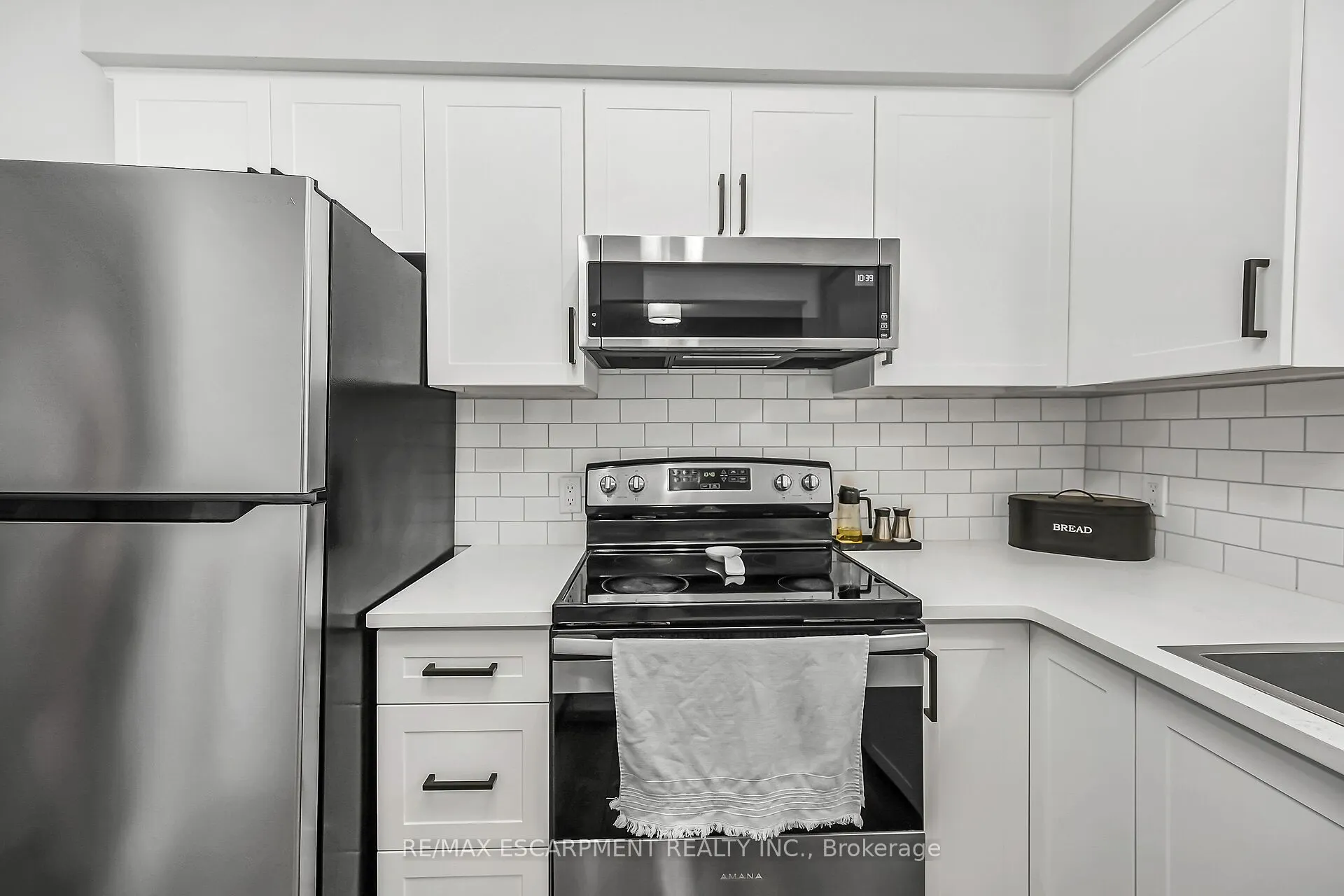 54 Argyle Street S, #2