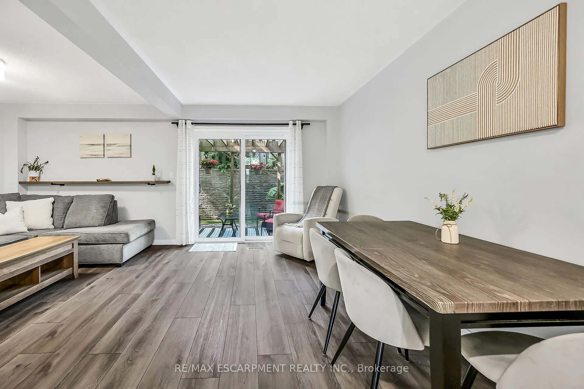54 Argyle Street S, #2