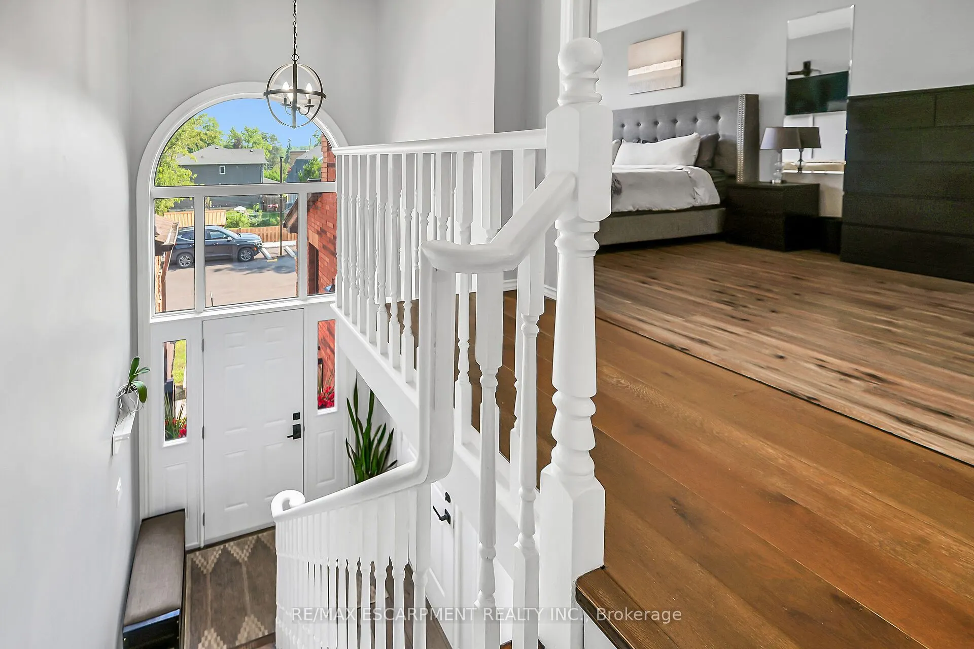 54 Argyle Street S, #2