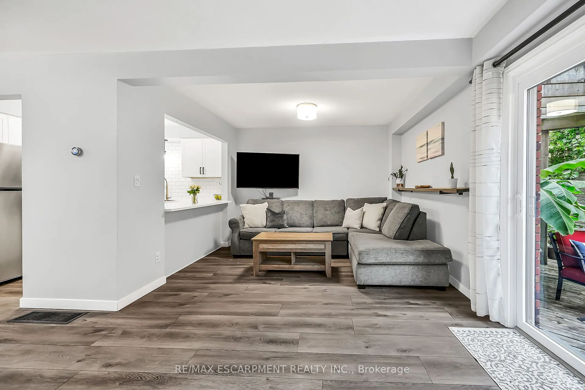 54 Argyle Street S, #2