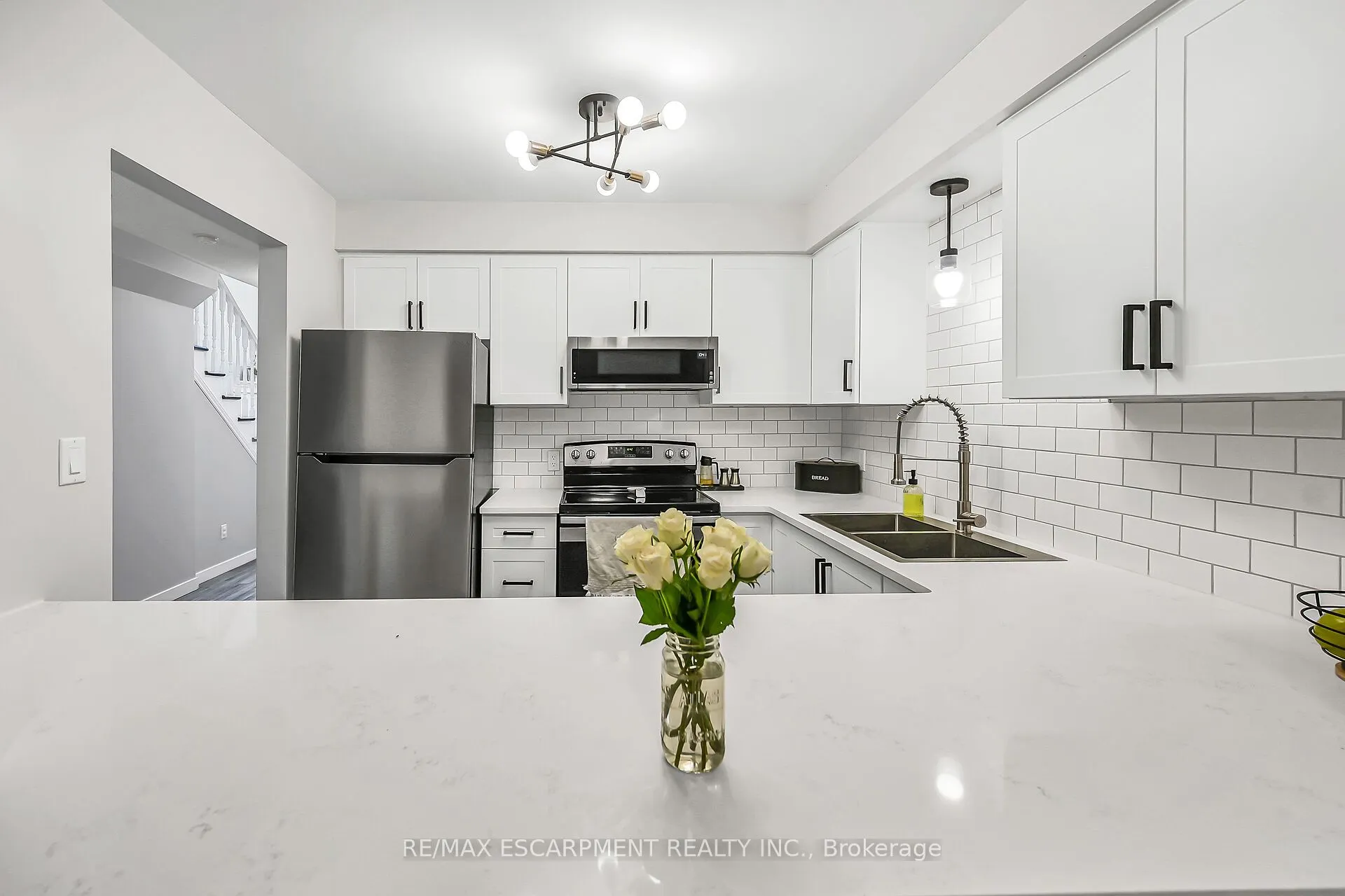 54 Argyle Street S, #2