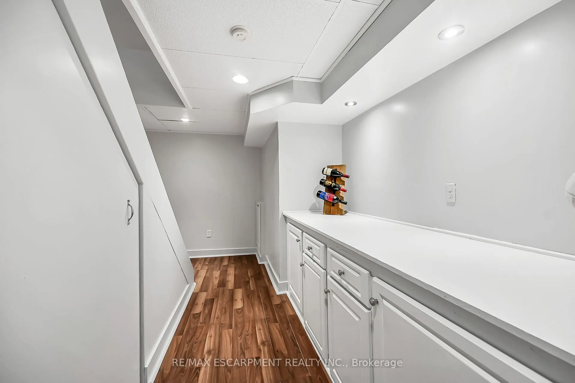 54 Argyle Street S, #2