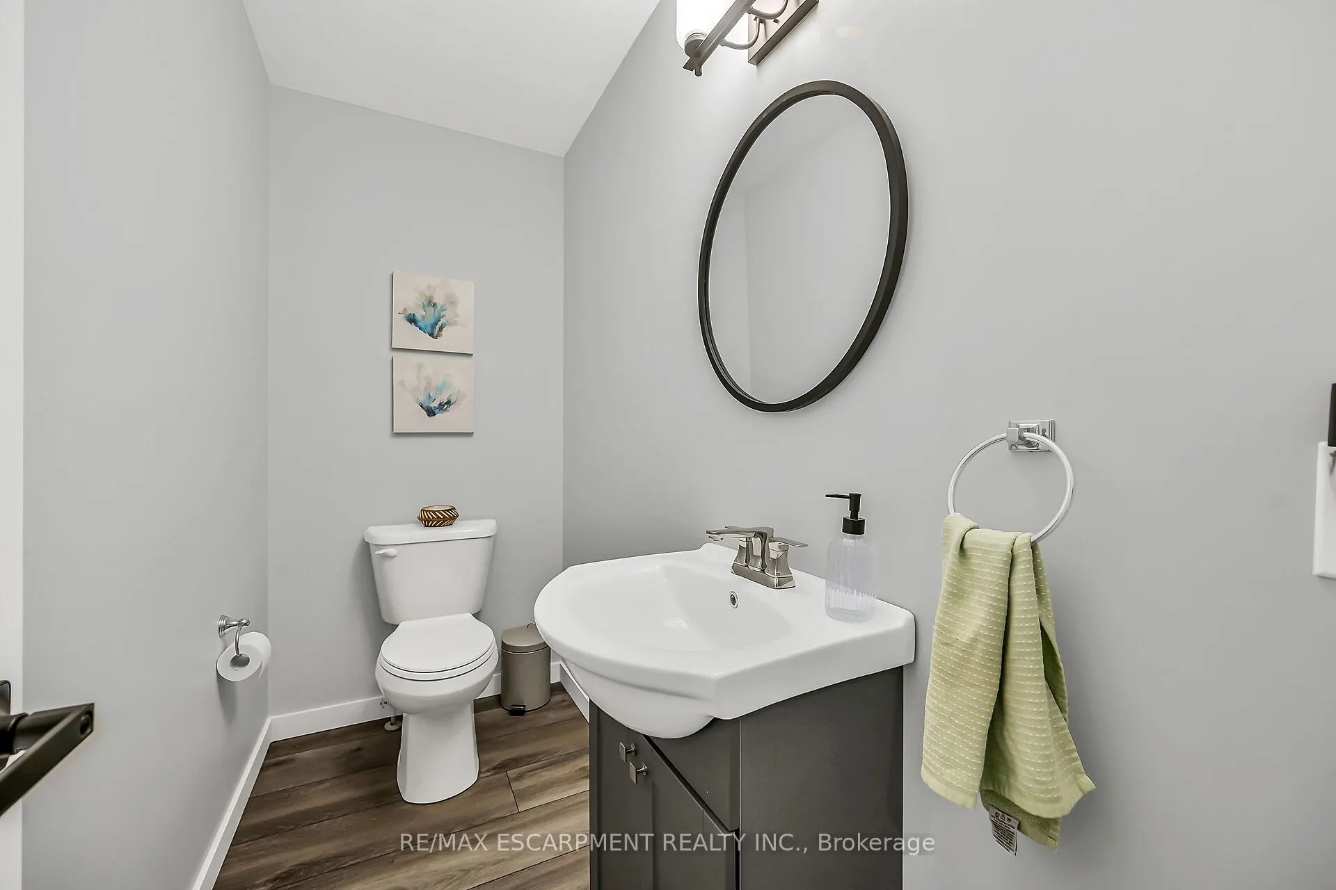 54 Argyle Street S, #2