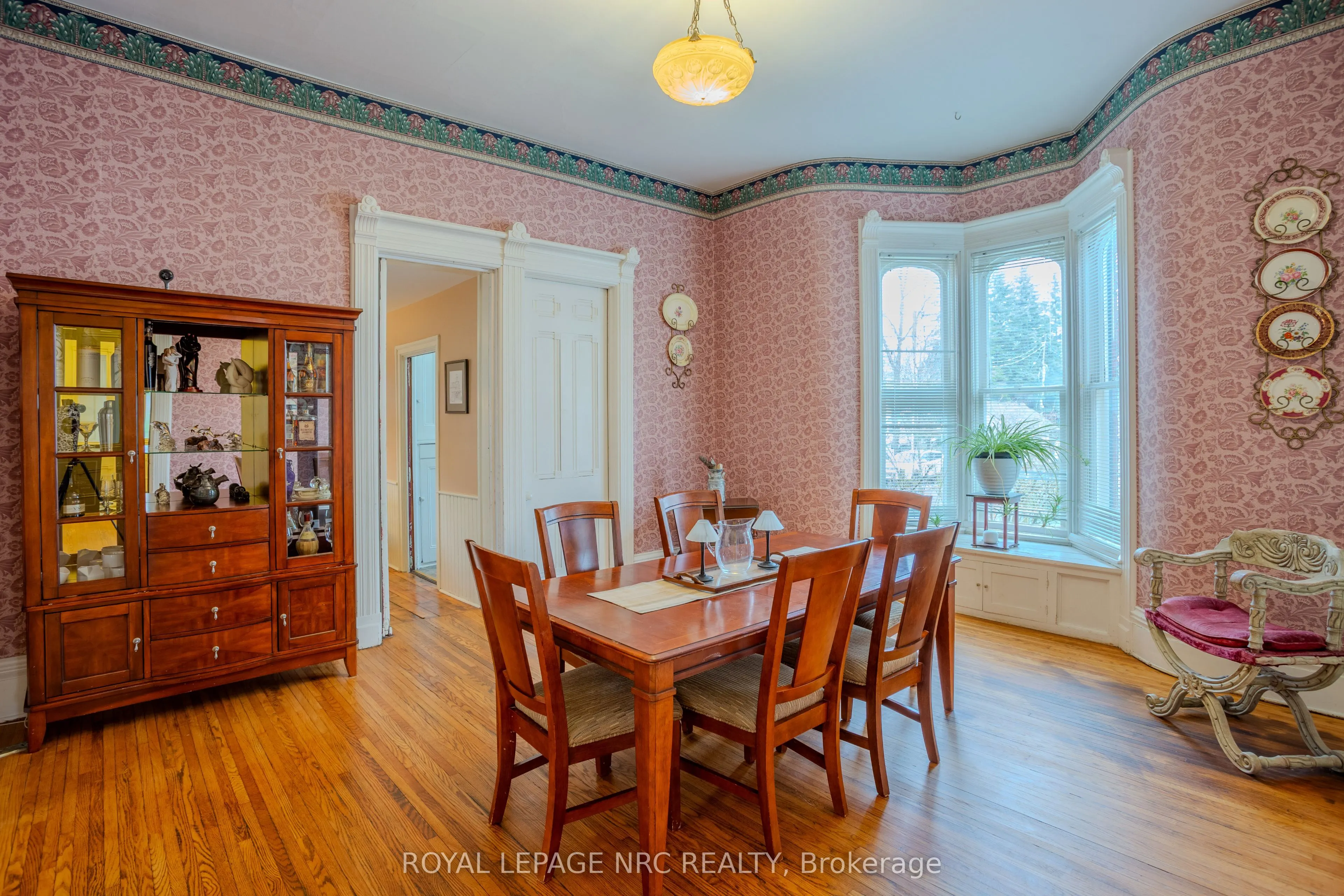 348 Ridge Road N
