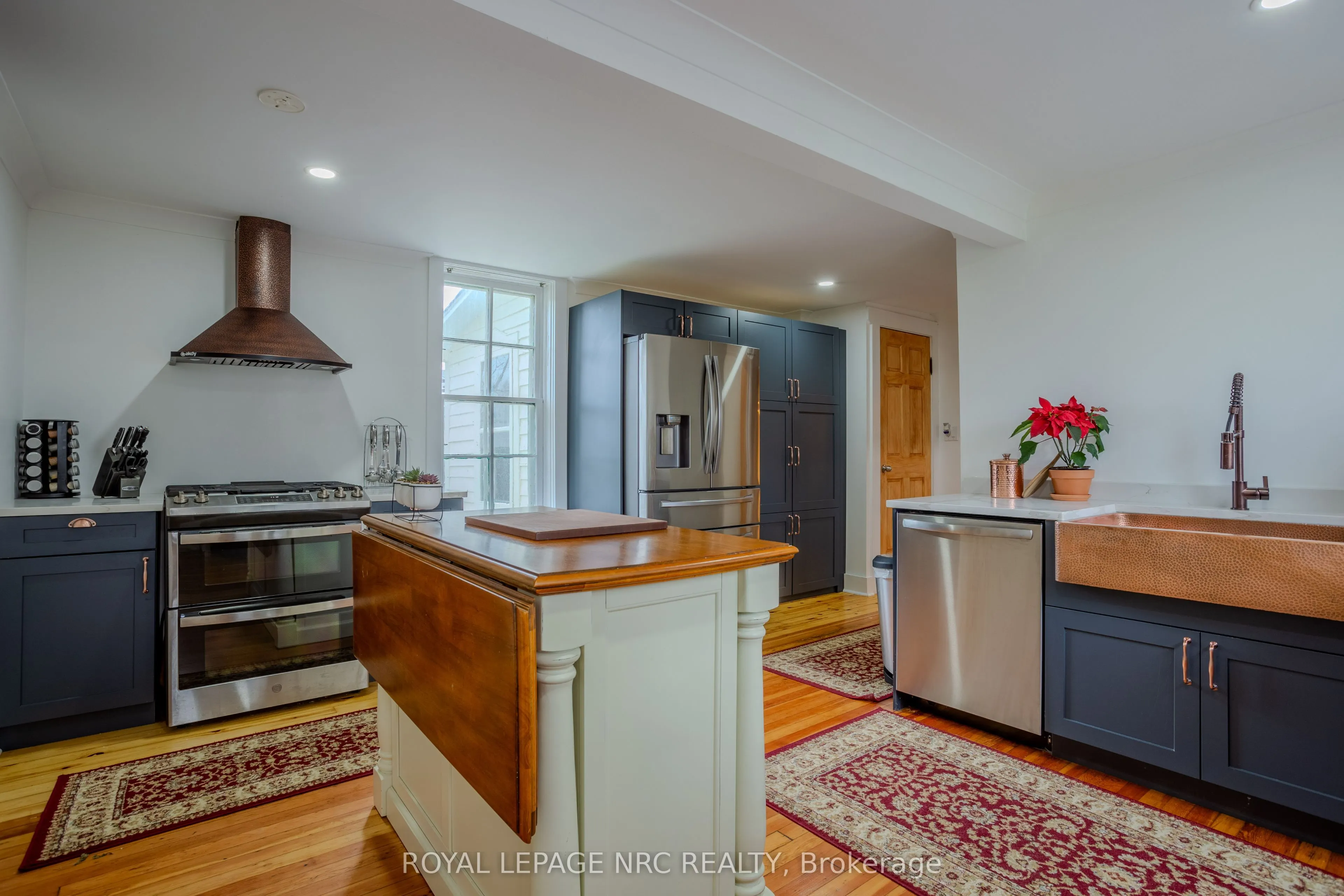 348 Ridge Road N