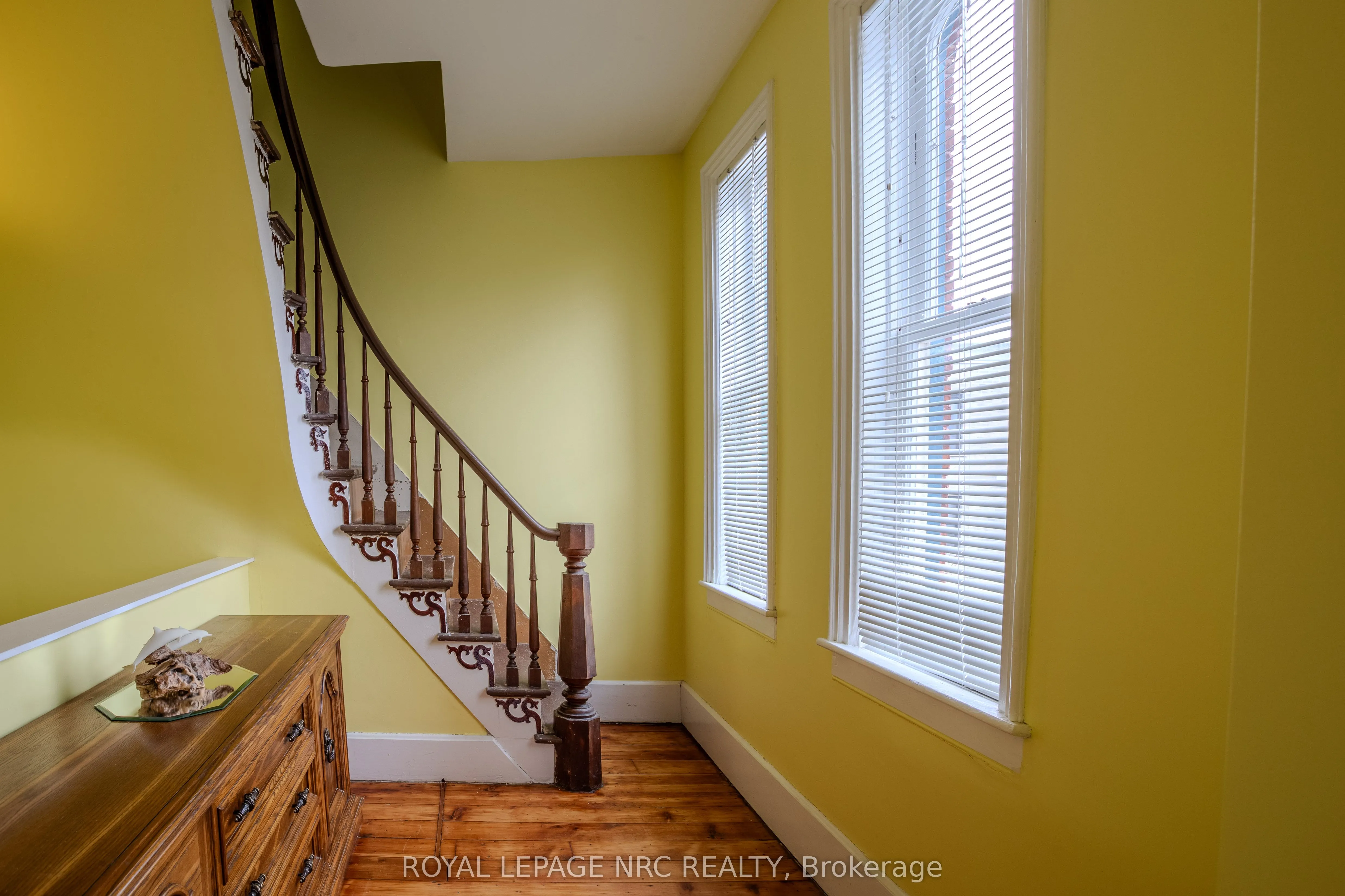 348 Ridge Road N