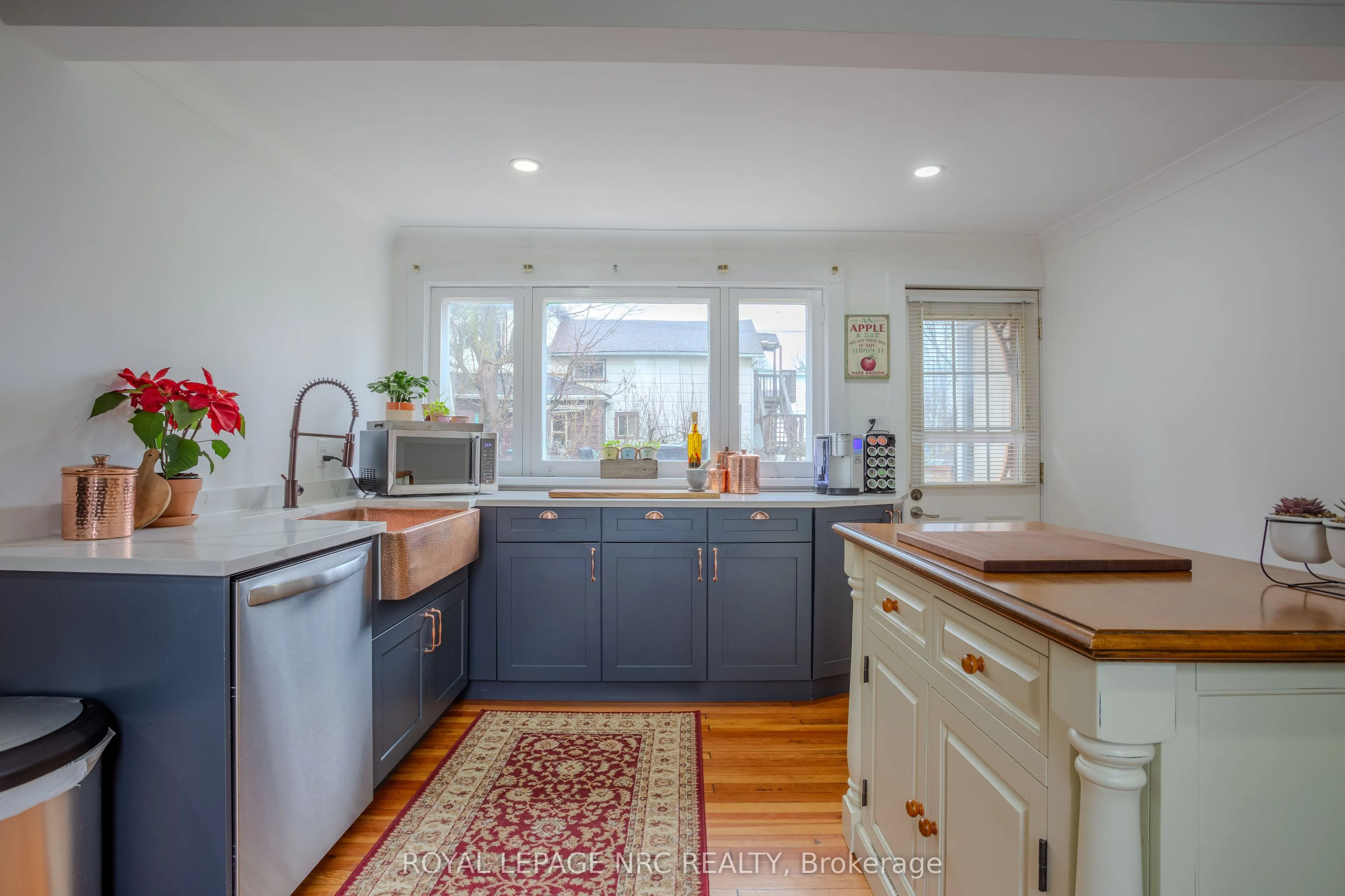 348 Ridge Road N