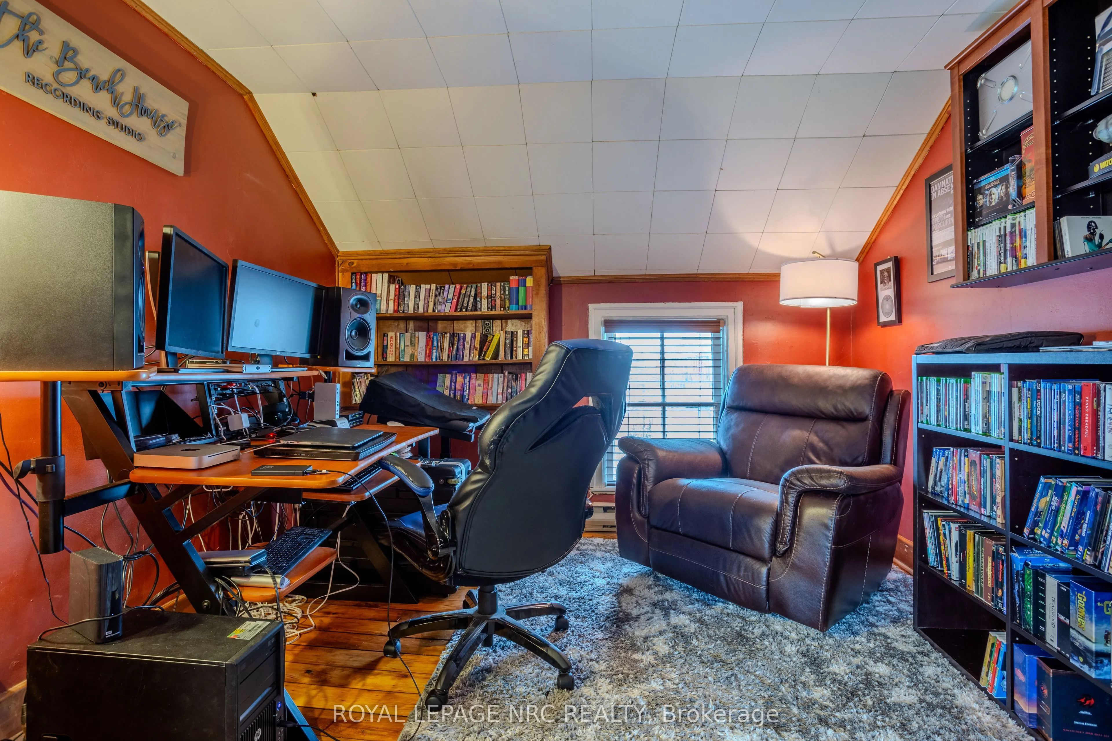 348 Ridge Road N