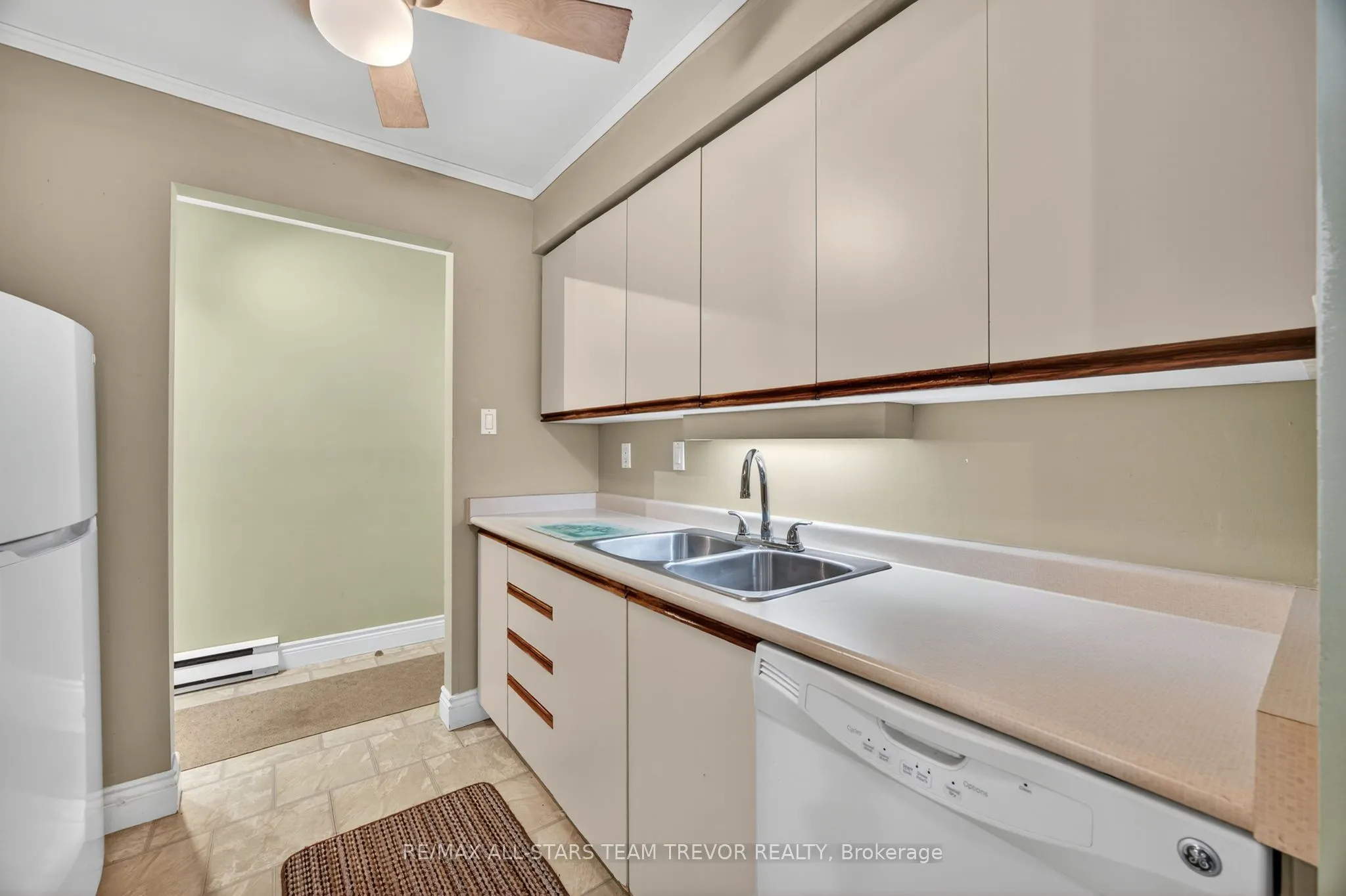 653 Cedar Lane, #104B
