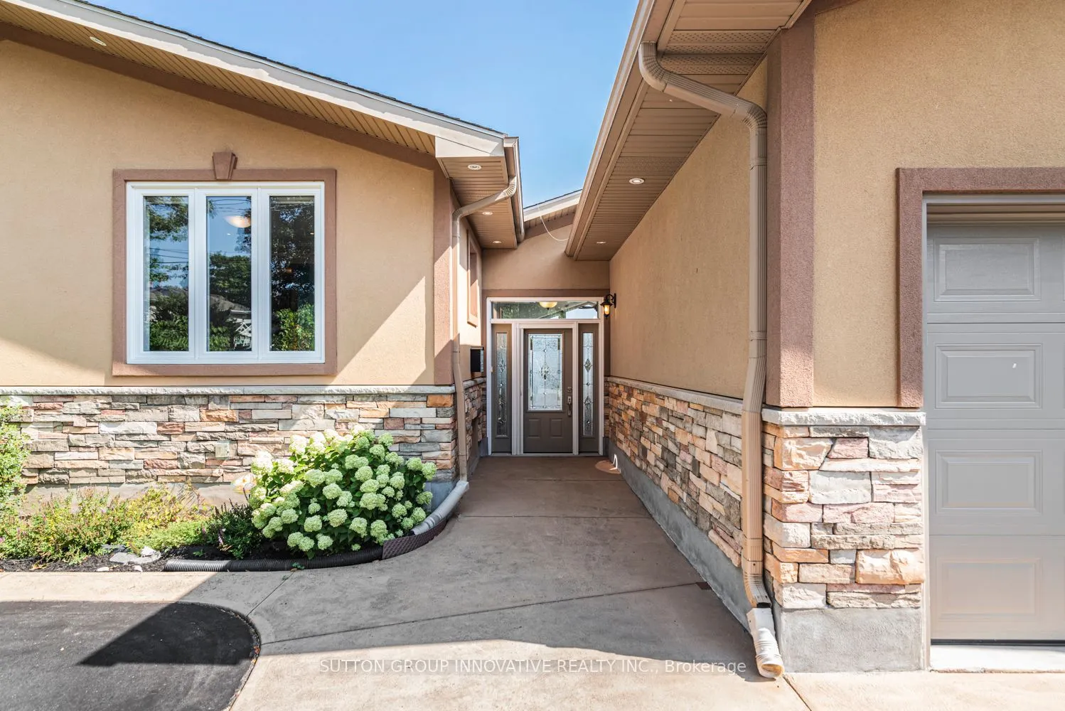 38 Lakeside Drive