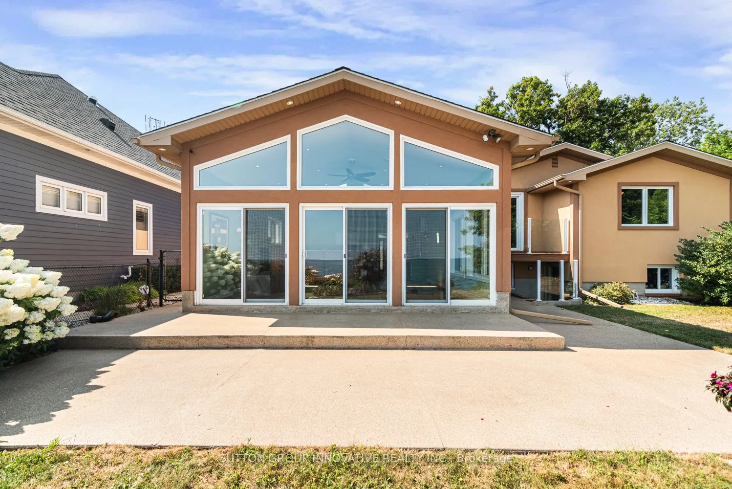 38 Lakeside Drive