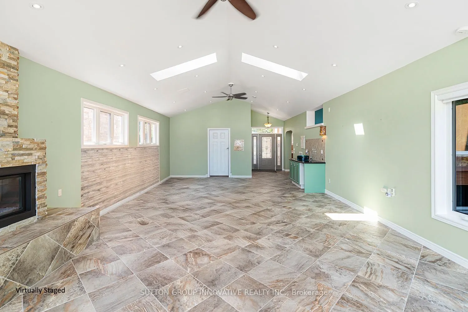 38 Lakeside Drive