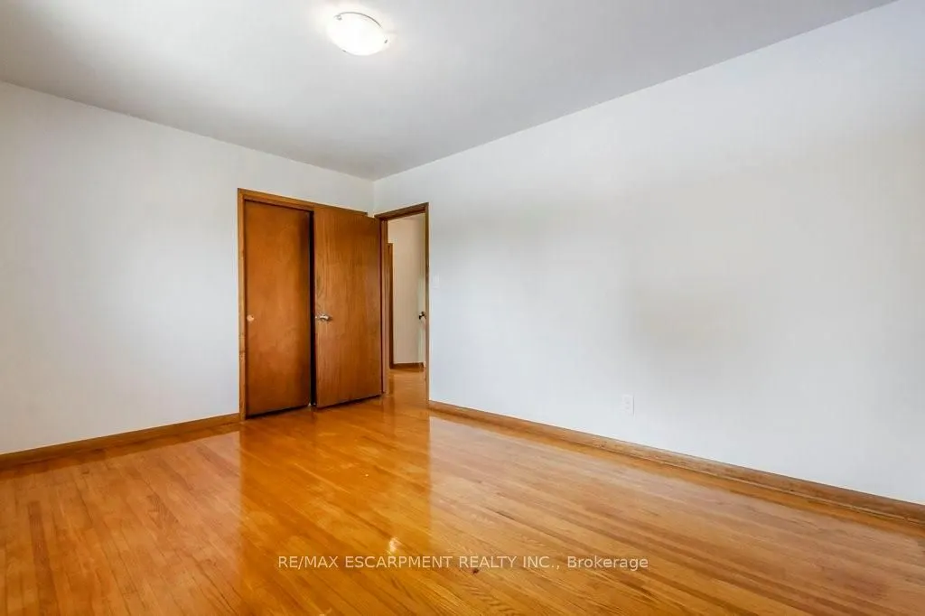 30 Terrace Avenue