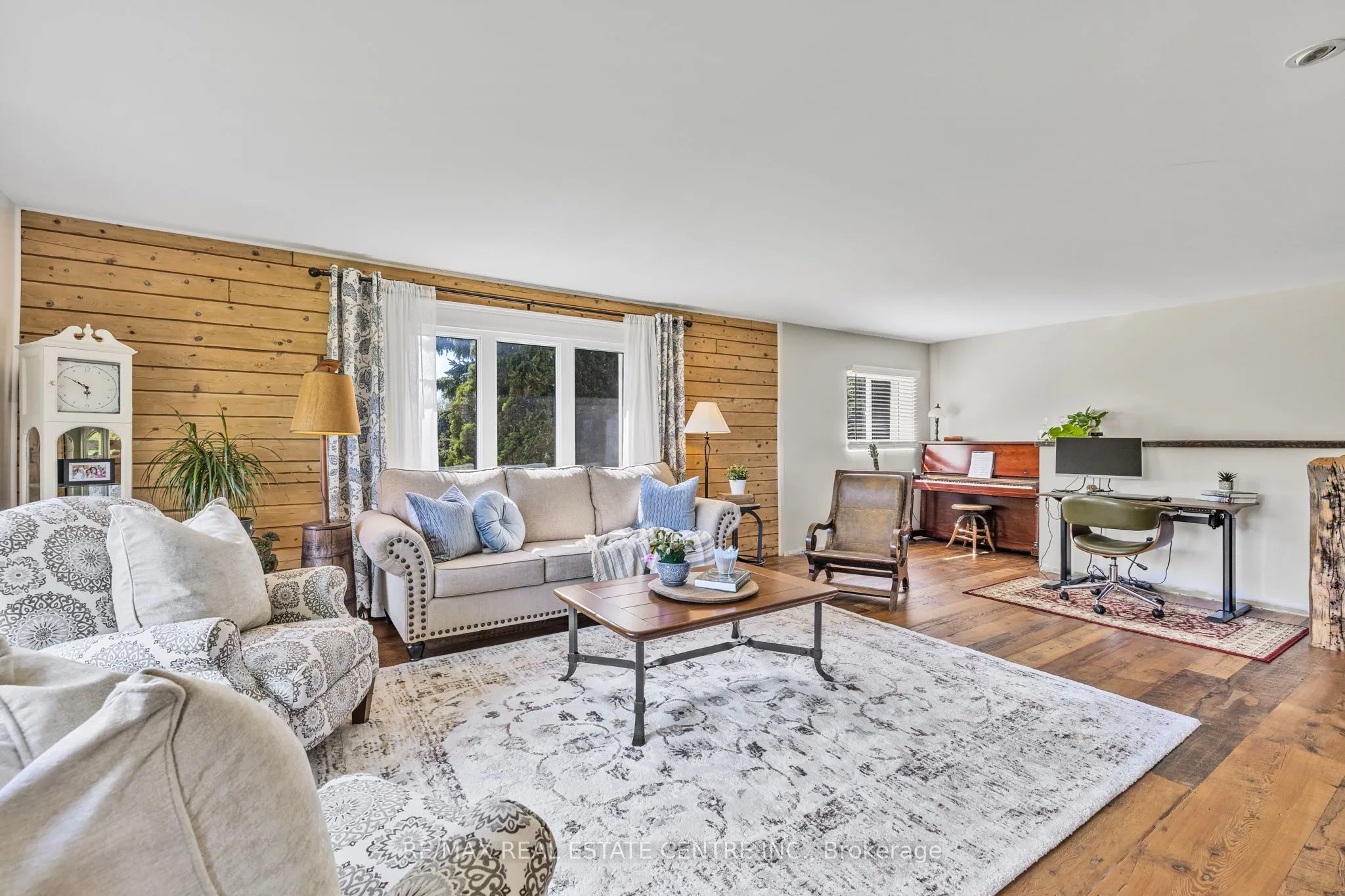 74019 24 - 25 Side Road