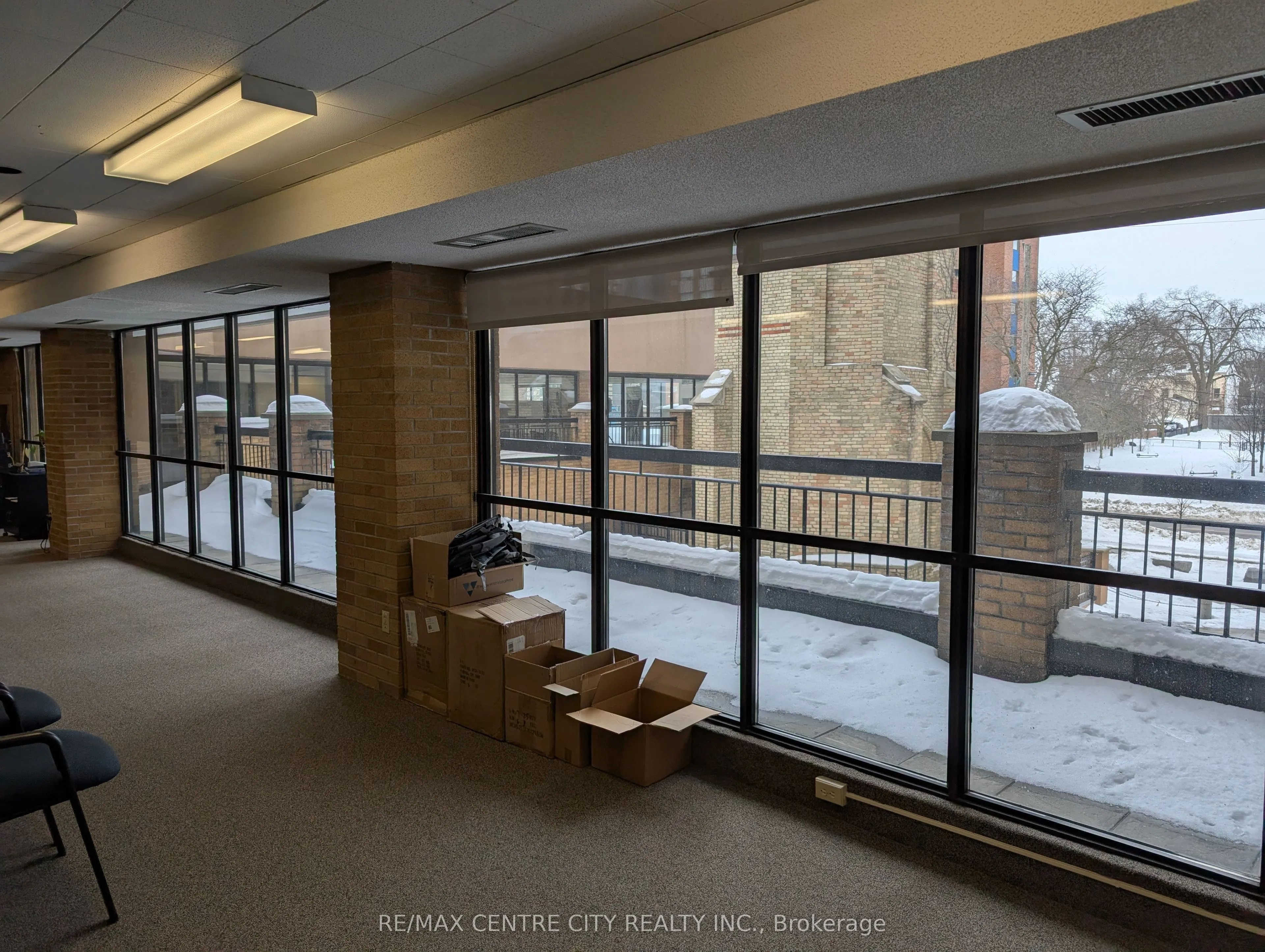 379 Dundas Street, #Remarks