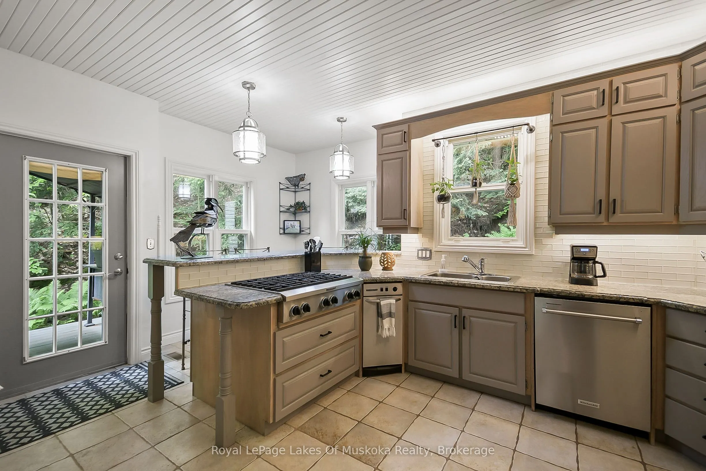 103 Southbank Drive