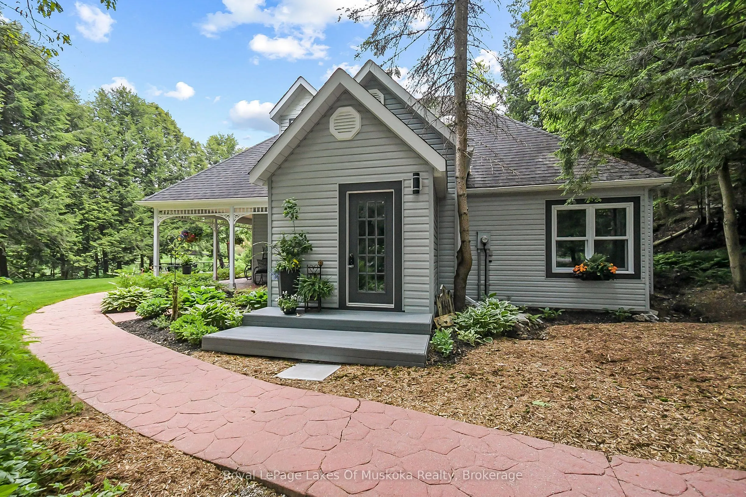 103 Southbank Drive